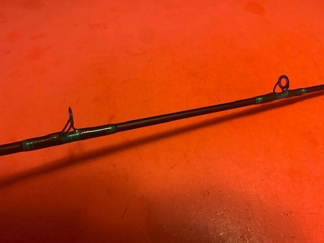 CUSTOM BUILT GLOOMIS 7 FOOT 6 INCH 12 TO 25 POUND CLASS BAITCASTING FISHING ROD