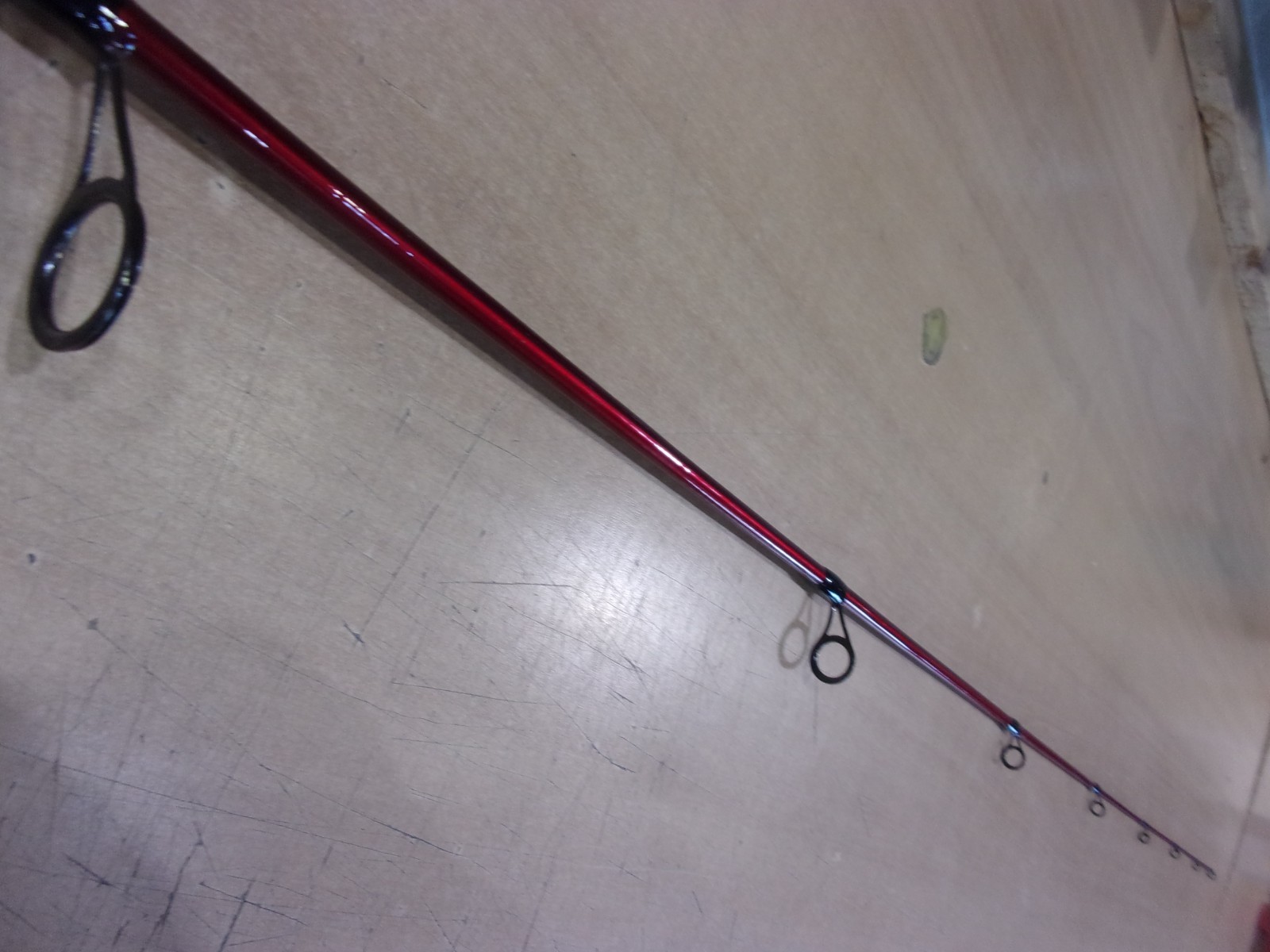 SHAKESPEARE UGLY STIK CARBON 6 foot 8 inch Medium spinning rod