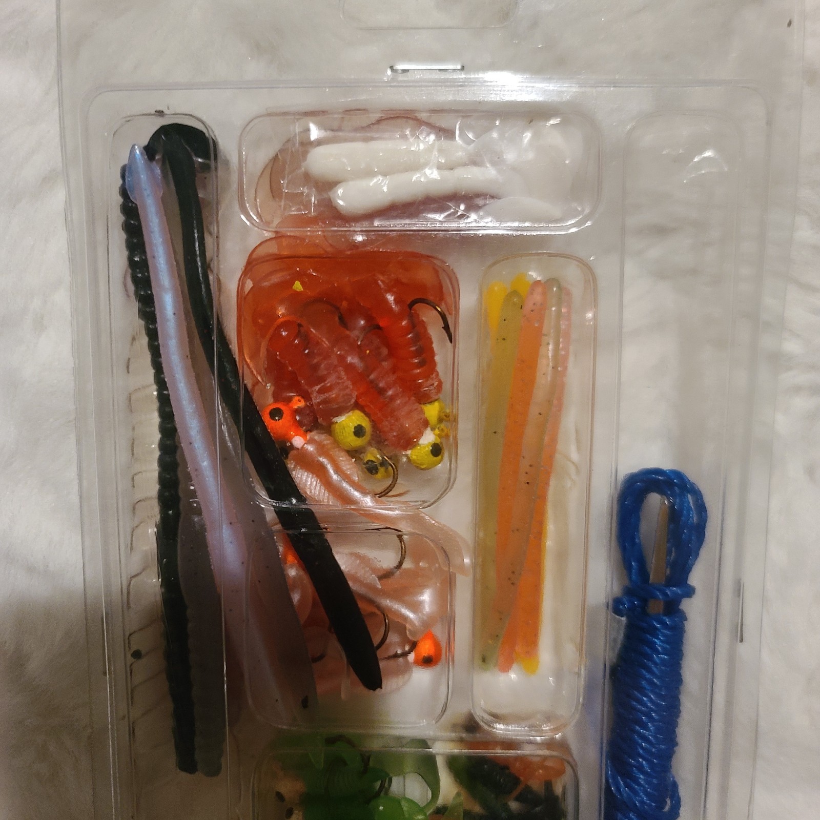 Chuck Woolery Lure Launcher Fishing Pole w/ Bobbers & Tackle Kit Spring Loaded