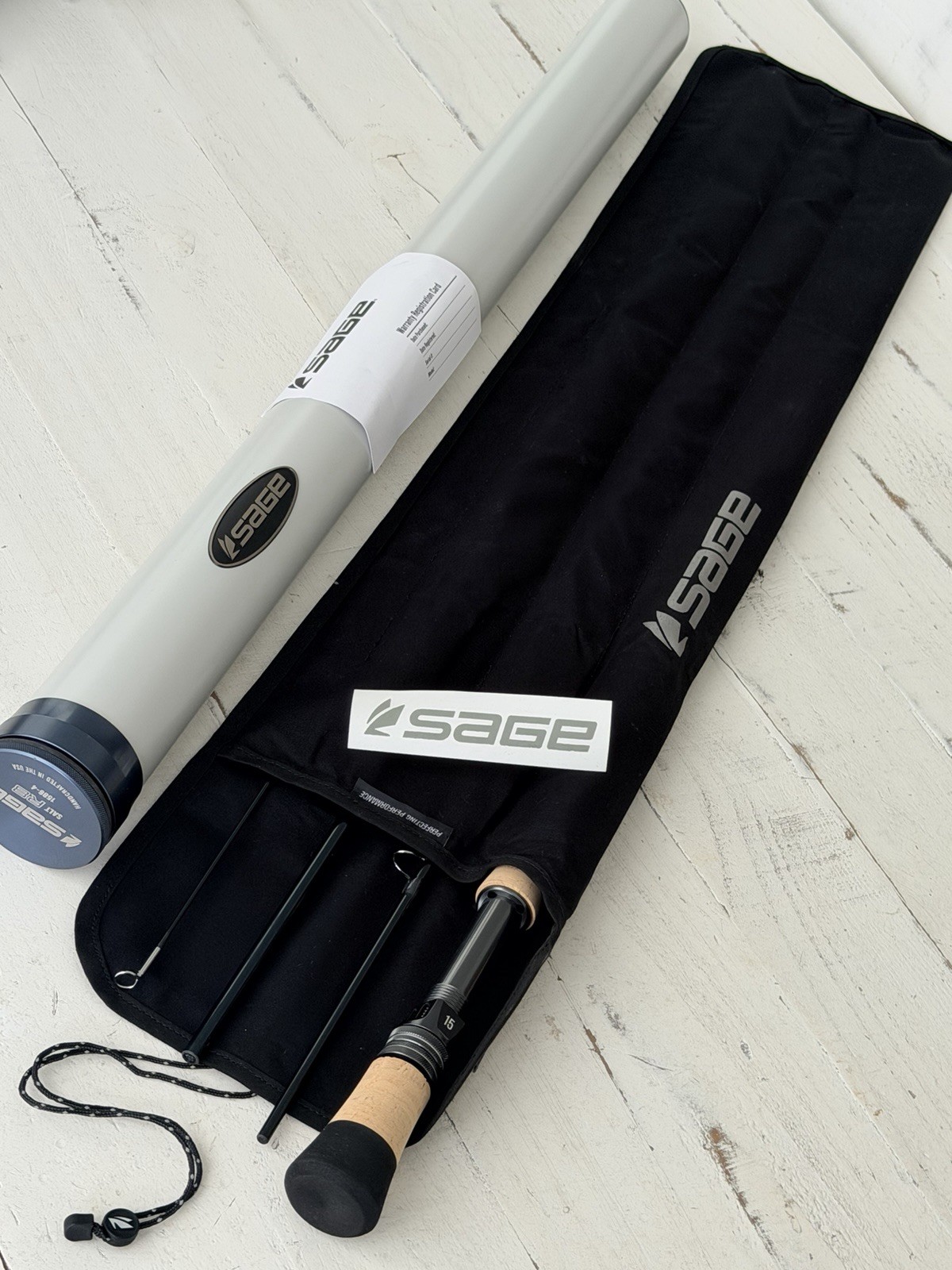 **BEAUTIFUL** 🔥 SAGE R8 SALT 15wt. 8’6”in~4Pc FlyRod!! 🔥~LEGENDARY~🔥