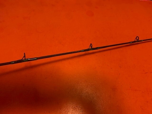 CUSTOM BUILT GLOOMIS 7 FOOT 6 INCH 12 TO 25 POUND CLASS BAITCASTING FISHING ROD