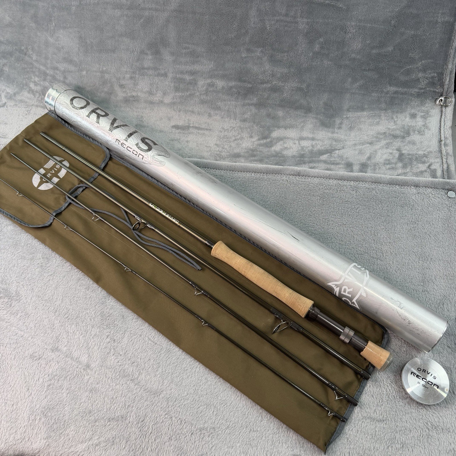 Orvis Recon Fly Fishing Rod 9’ 9wt 4pc Mod Action w Tube & Sock Excellent Y217