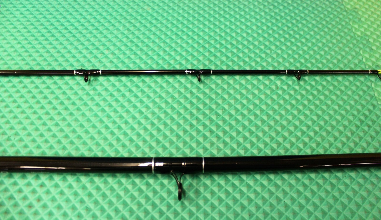 OKUMA CLASSIC PRO 2-Piece 10′ 0″ Mooching Rod Chartreuse Tip CPM-10M-CT