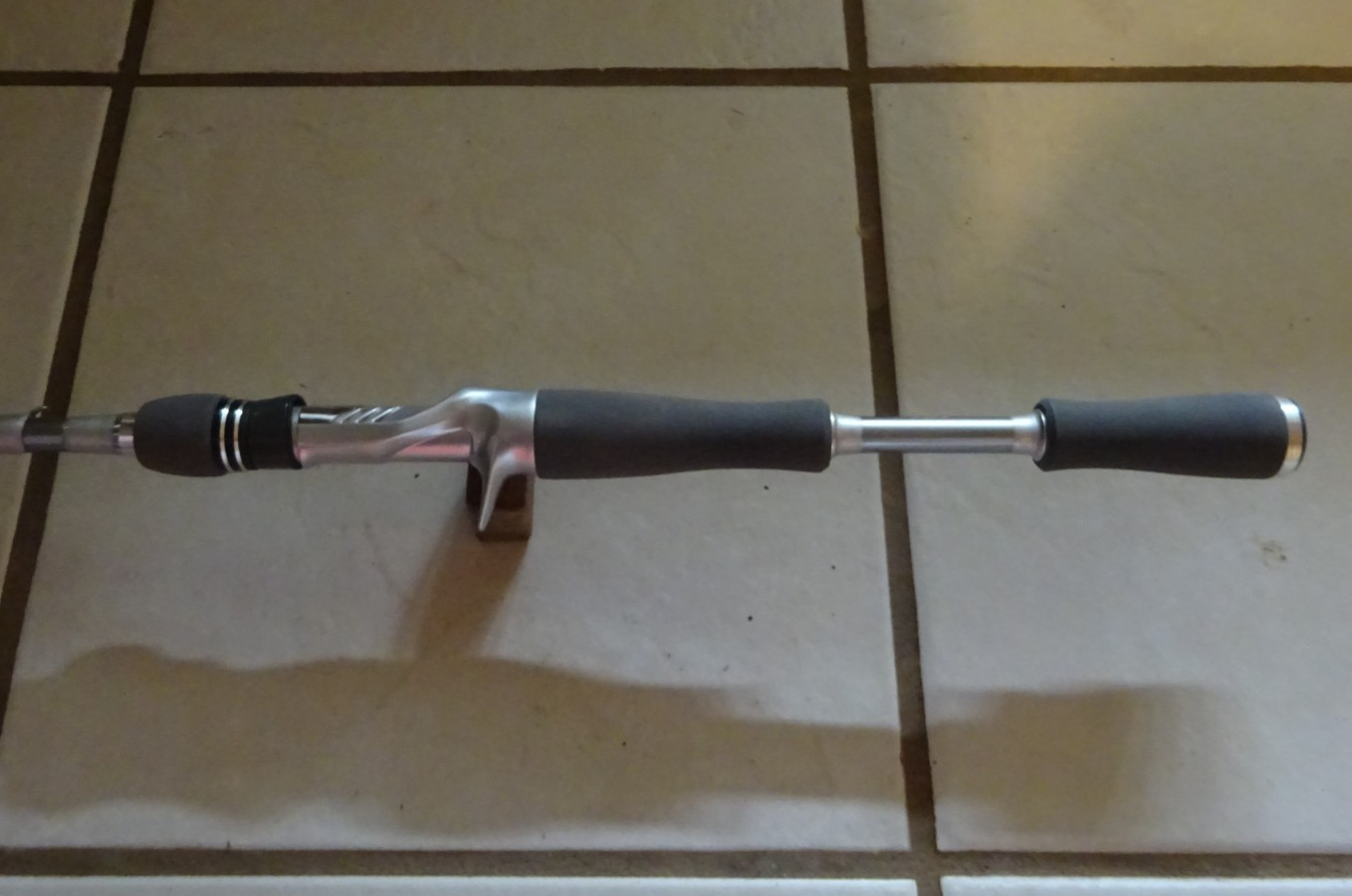 Daiwa Tatula Elite 6’9″ Skippin’ Jig Baitcasting Rod, Heavy, TAEL691HFB, NEW