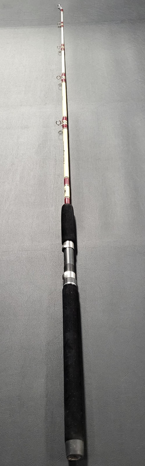 Penn Baymaster Model 3210C 6 Foot, 1 Piece Spinning Rod, Line 12-30lbs. VG+ Cond
