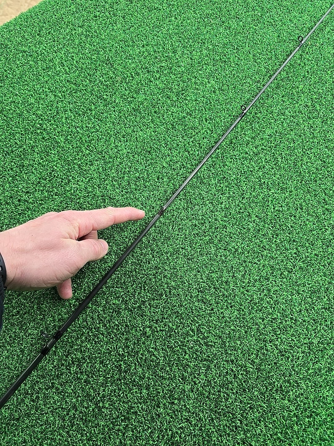 Rogue 6’6″ 1 pc 8-17 LB Line Weight Casting Rod – USA – BROKEN EYELET