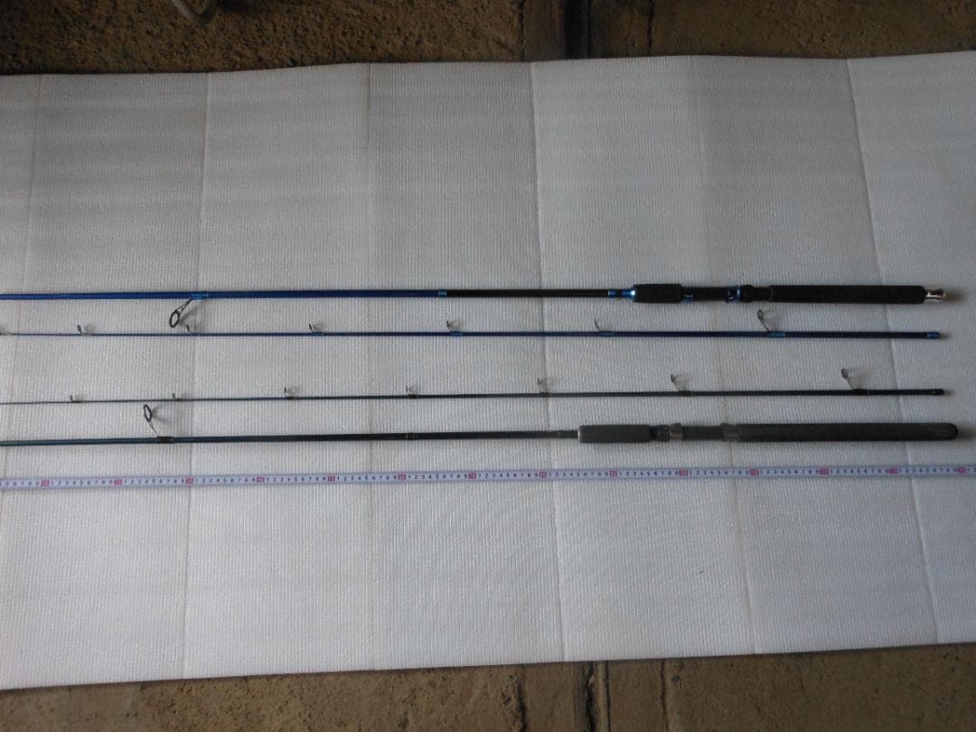 2 lure rods, sea bass rod, etc.