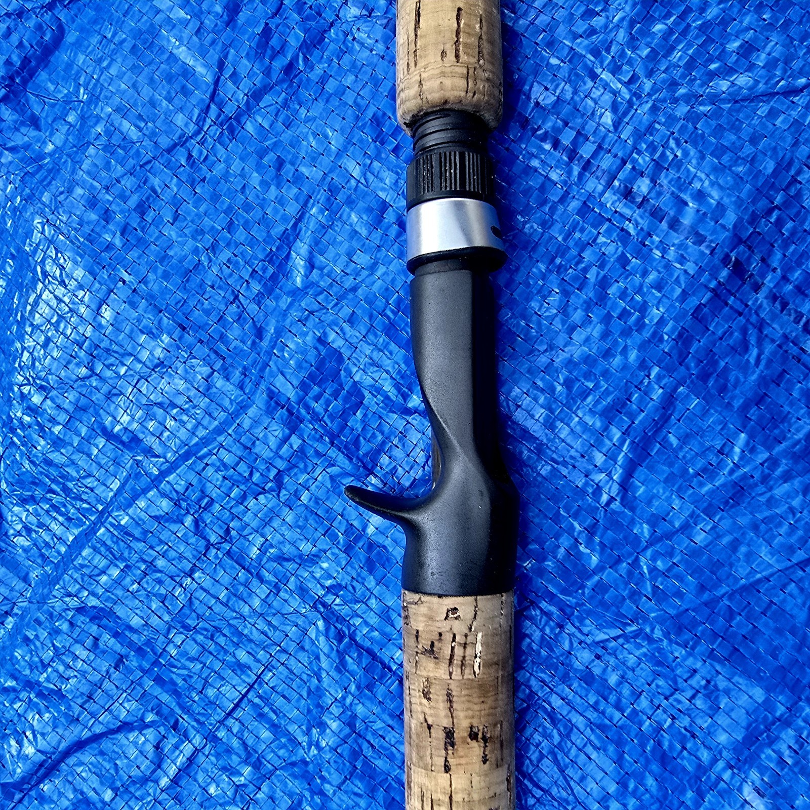 Thunder Bay Fishing Rod. 7’0″ Medium/Fast Baitcaster. Fiberglass Rod!!