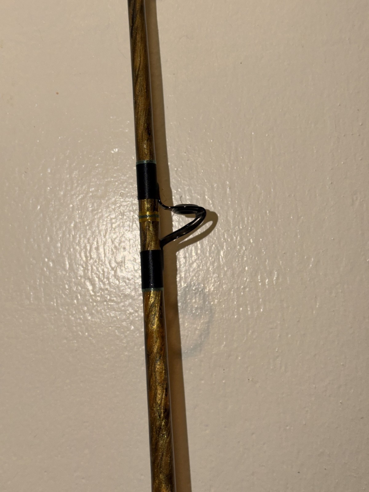 CUSTOM CONVENTIONAL ROD 7′ BLACK/GOLD SILVER MARBLE 15-30 LB TURBO NEW