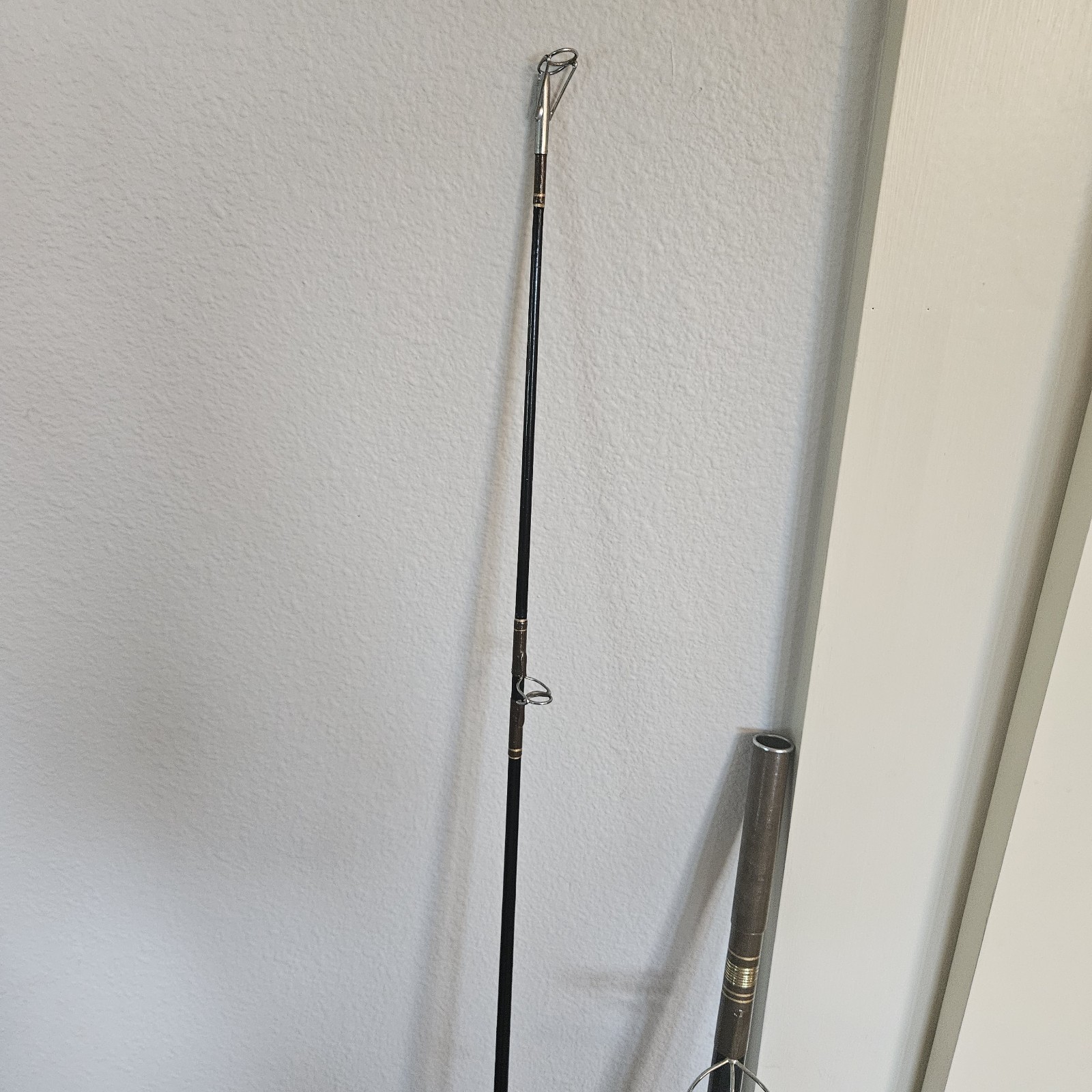 Master Model 5200 Black Graphite Spinning Rod 2 Piece Big Game Fishing Pole 8ft