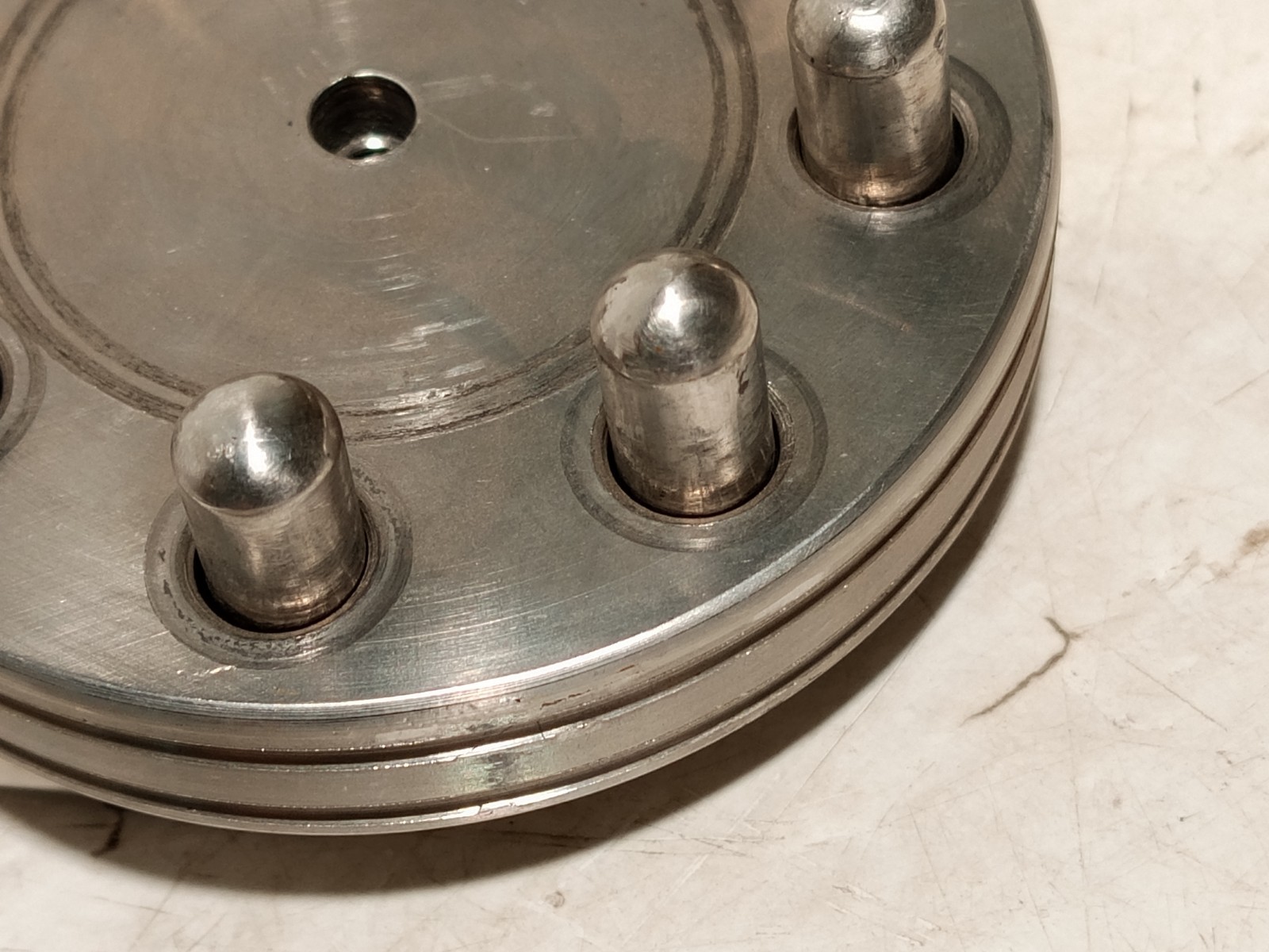 Unbranded stainless steel head with 8-rod arms, 12in rods, as shown