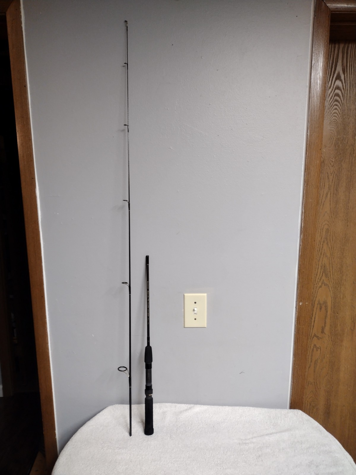 Shimano 6′ Magnumlite TX Graphite STX 2602 Med Action Line 6-15lb Lure 1/8-5/8oz