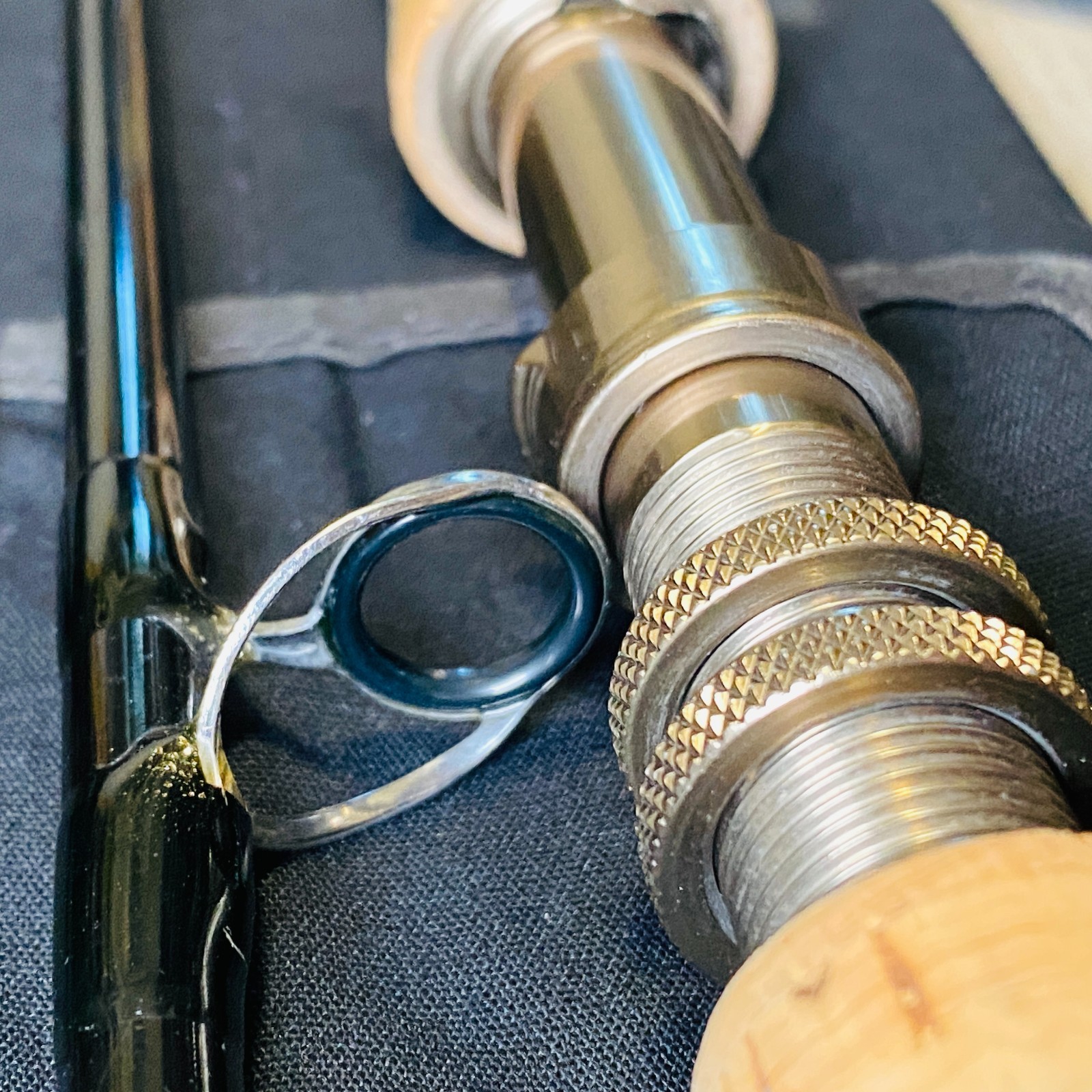 SAGE ONE 890-4 8wt 9’0″ Fly rod w/tube sock