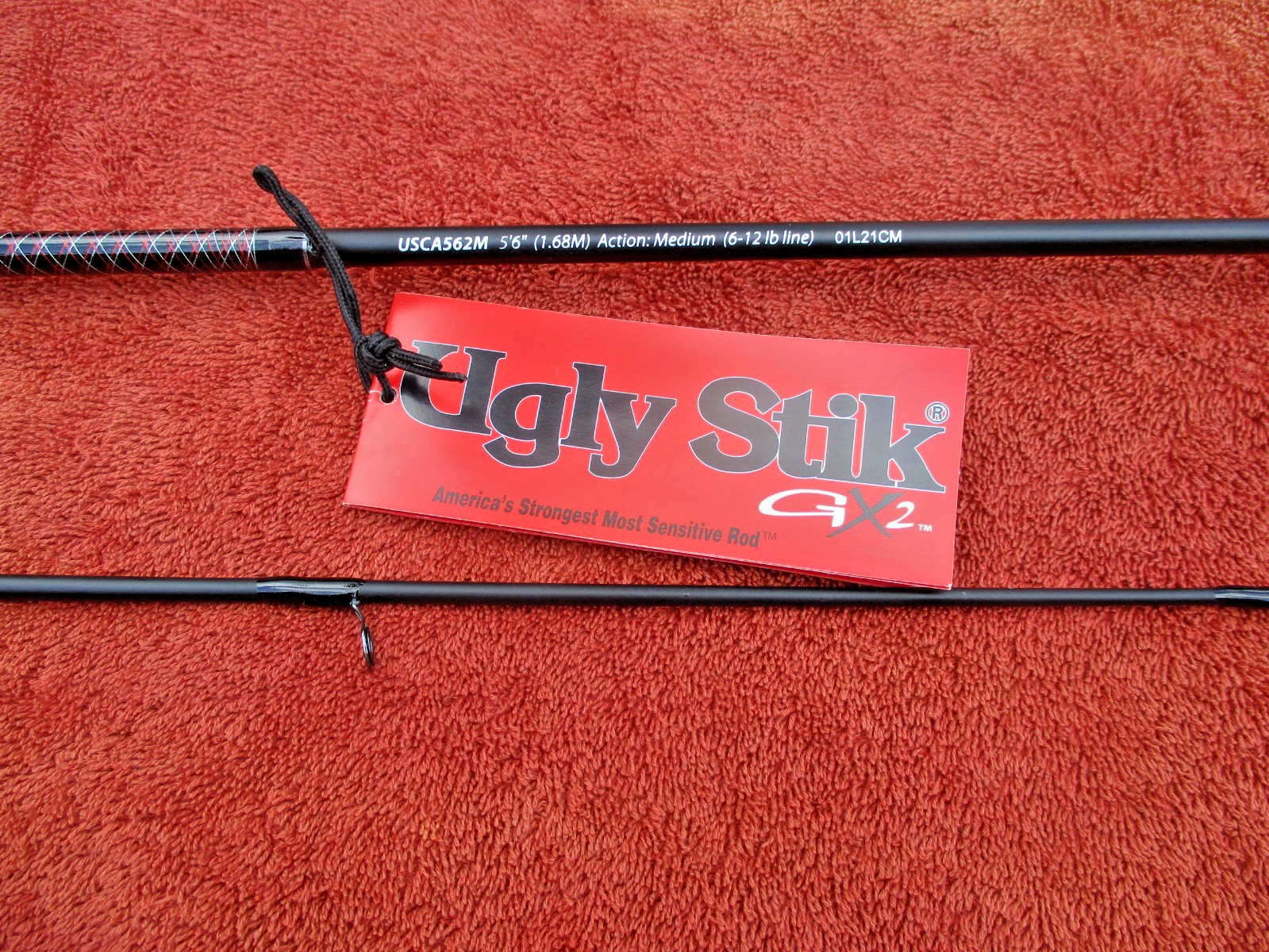 Shakespeare Ugly Stik GX2 2-piece Fishing Rod Tags still on 5″6″ Medium Action