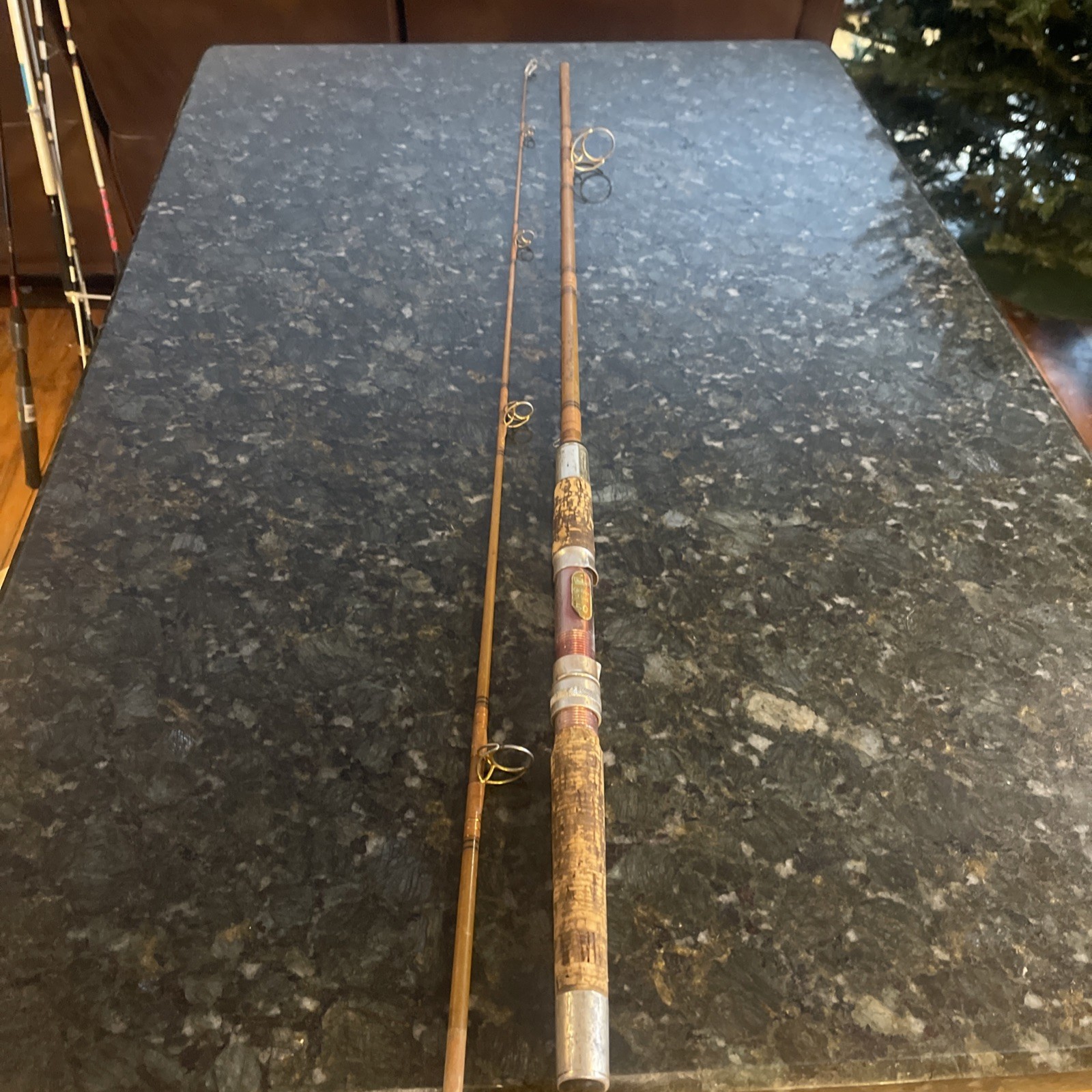 Heddon Golden MARK 50 Pro Weight Spinning Rod 6’ 9” 7646 Vtg Gorgeous 2 Pc Coll