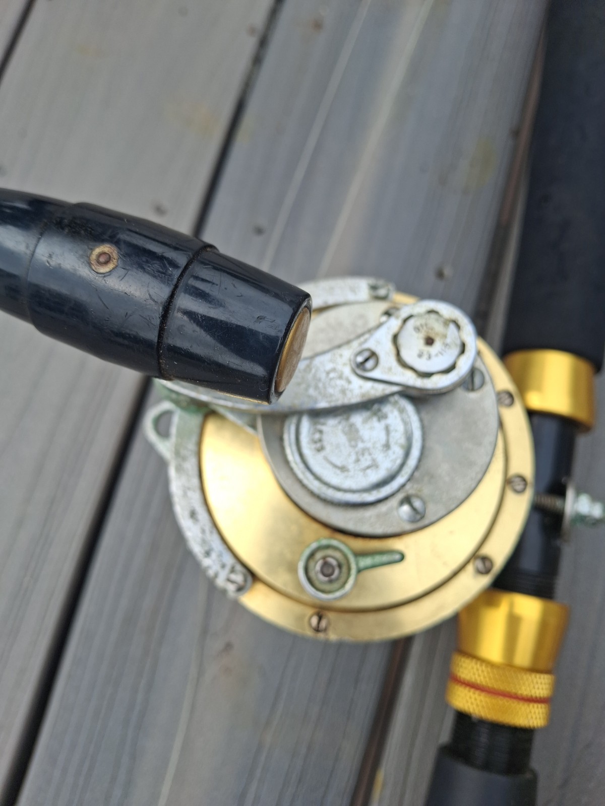 ANDE STAND UP 6′ 20 TO 50lb RATED FISHING ROD W/INTERNATIONAL PENN 30 REEL