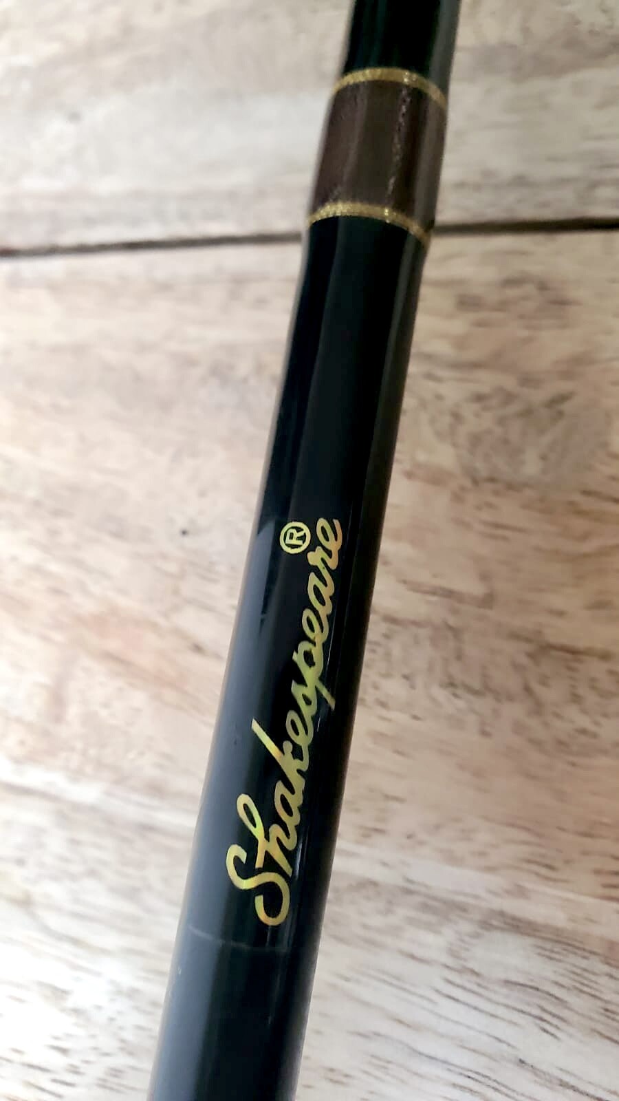 Vintage 2pc Synergy Classic Bait Casting Fishing Rod