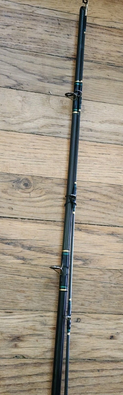 Quantum XL Graphite QSLC 86M 8’6″ 2PC MEDIUM 8-20LB DRIFT Casting Rod KOREA EUC