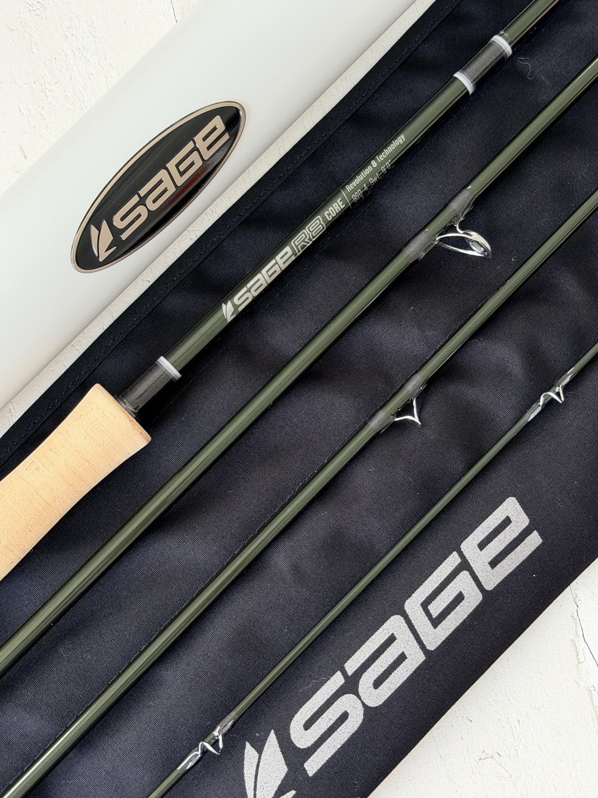 **BEAUTIFUL** 🔥 SAGE R8 Core 9wt. 9’ft~4Pc FlyRod!! 🔥~LEGENDARY~🔥