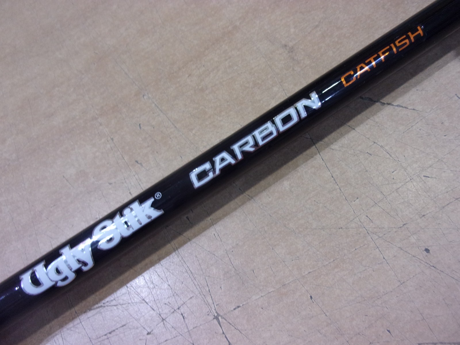 SHAKESPEARE UGLY STIK CARBON CATFISH 9 foot 6 inch heavy casting rod