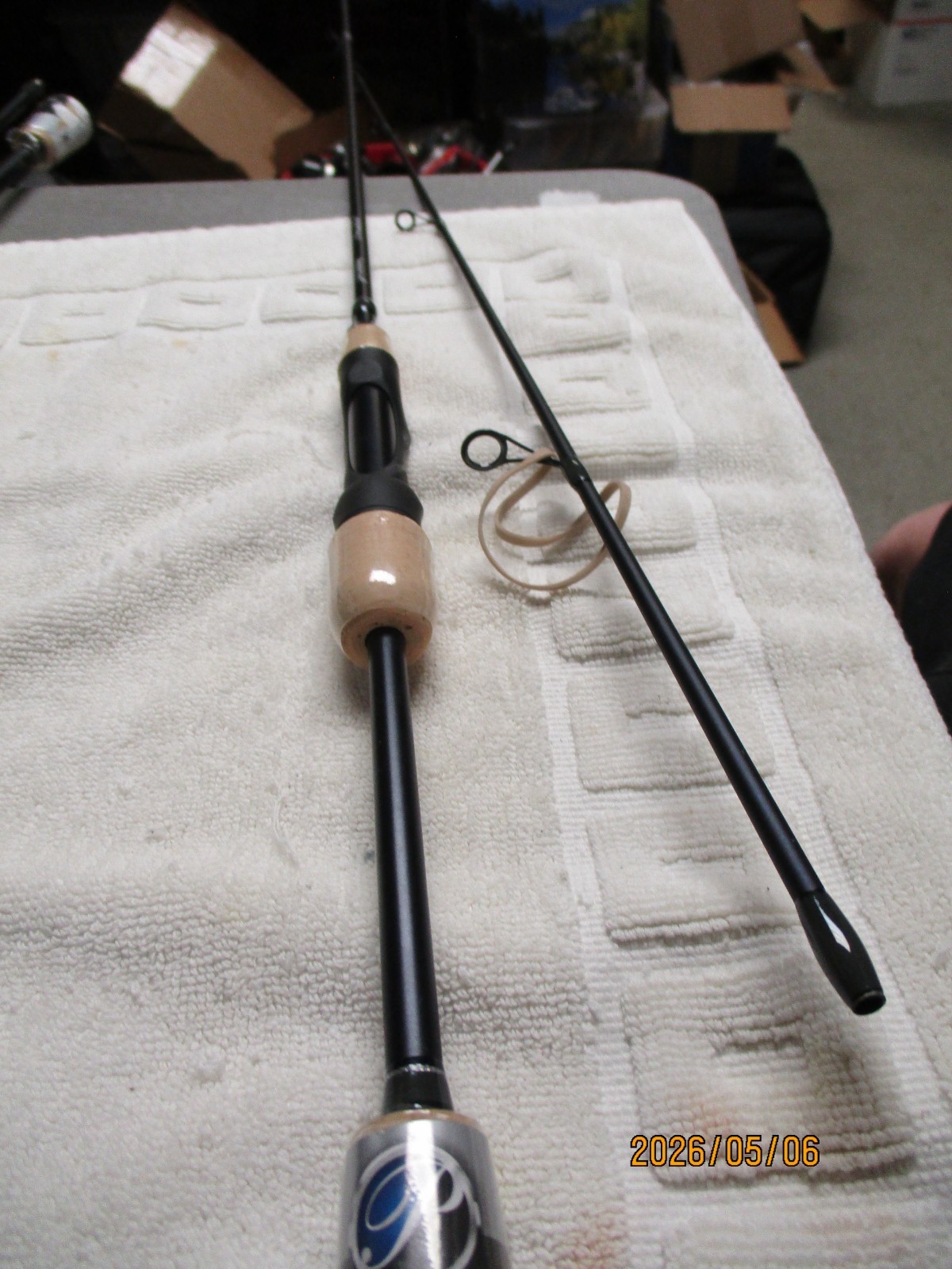 Pflueger President XT 6′ 2 Pcs LITE Moderate Fast Spinning Rod. Salesman Sample