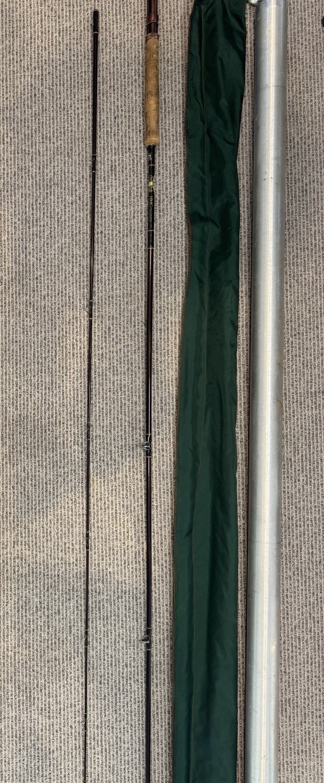 Nice Fenwick HMG GFF 959 9.5 Ft 9 Wt 2 Pc Graphite Flyrod With Sock In Tube