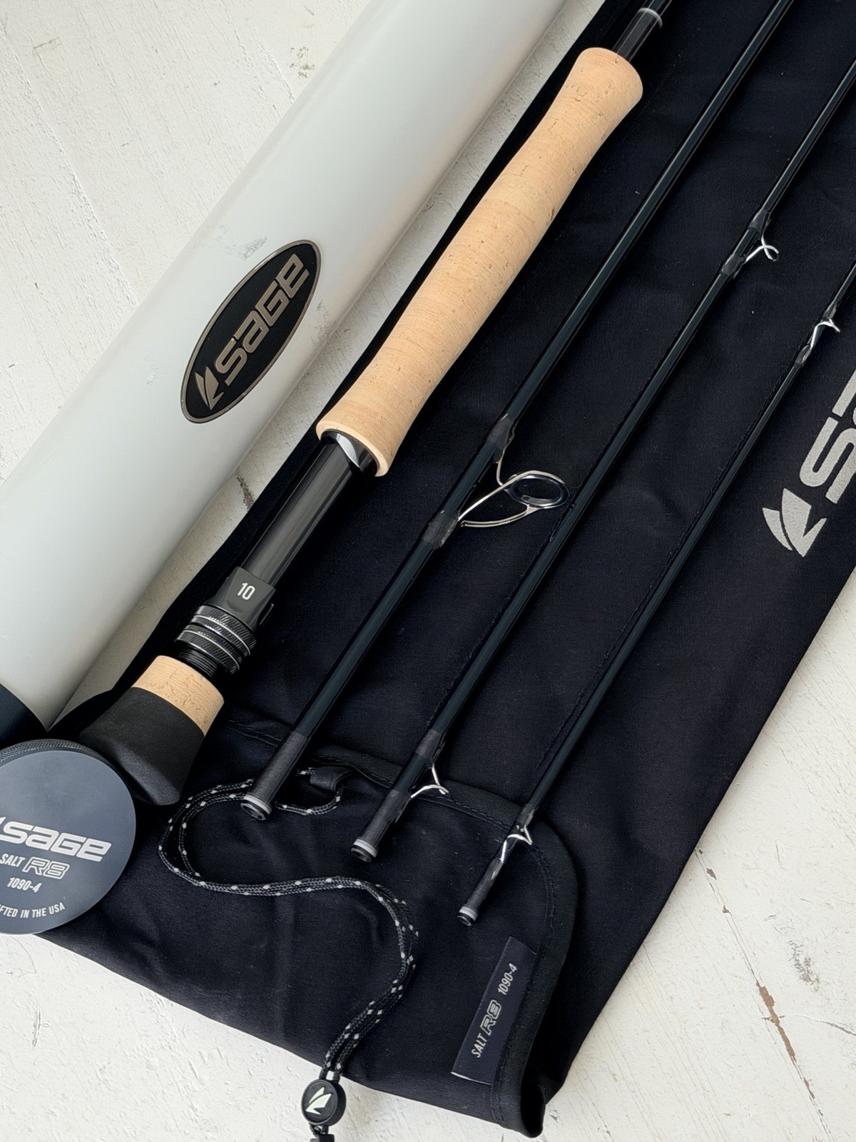 **BEAUTIFUL** 🔥 SAGE R8 SALT 10wt. 9’ft~4Pc FlyRod!! 🔥~LEGENDARY~🔥