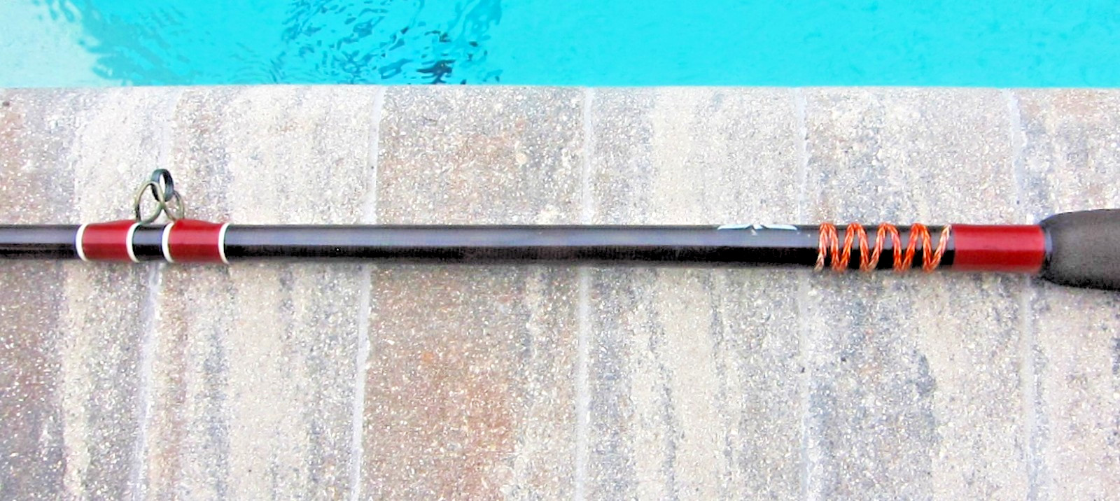 Vintage FENWICK FENGLASS 532 Stand-Up Rod: 7′ 1/4″; 25-40lb – NICE USED!!