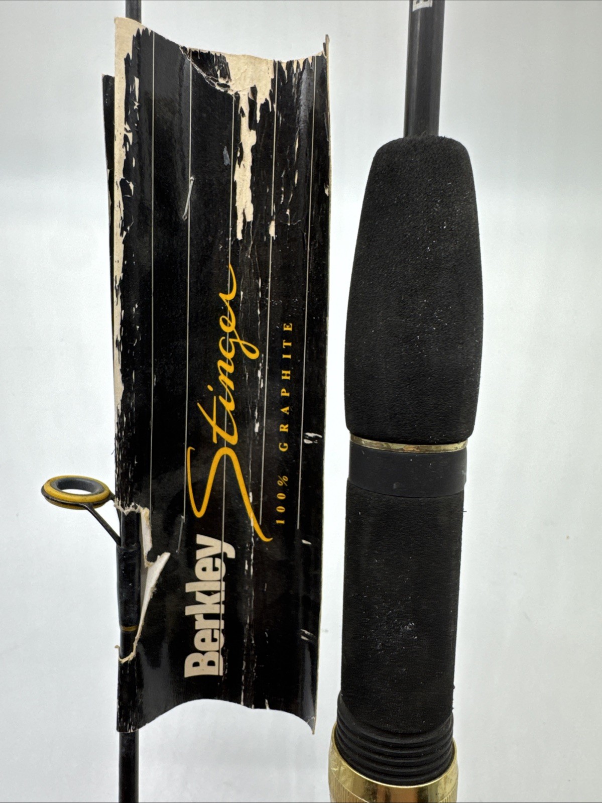 Berkley Stinger ST-21 5′ 6″ Lt action 2 pc spinning rod Vintage