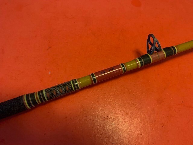 VINTAGE CUSTOM BUILT FENWICK 1670 6 FOOT 6 INCH 30 TO 60# JIG STICK FISHING ROD