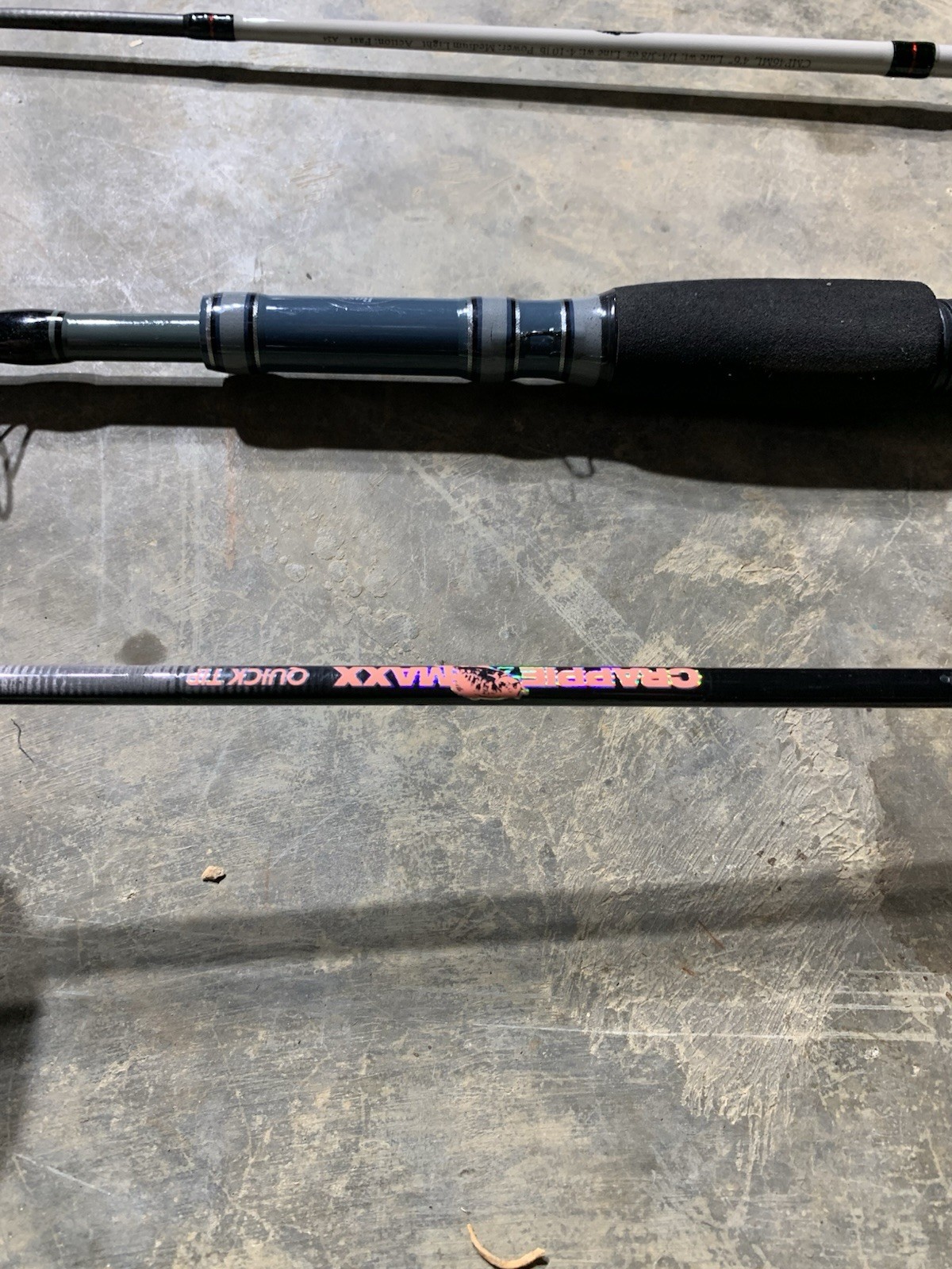 LOT OF 10 BASS PRO SHOPS FISHING RODS (BROKEN)