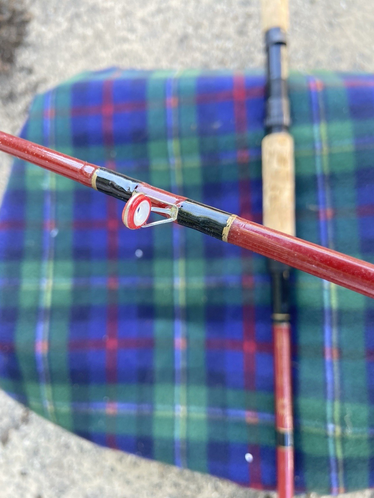 VINTAGE DAIWA 1376B 8’6″ MED. HEAVY TROLLING/CASTING 2 PIECE ROD MADE IN USA