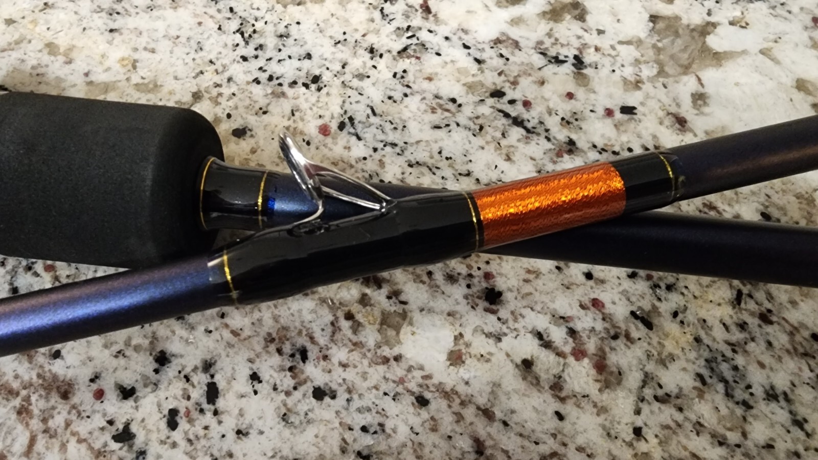 L Series 72-3 200g to 500g (8 oz to 18 oz) Slow/long fall jigging rod