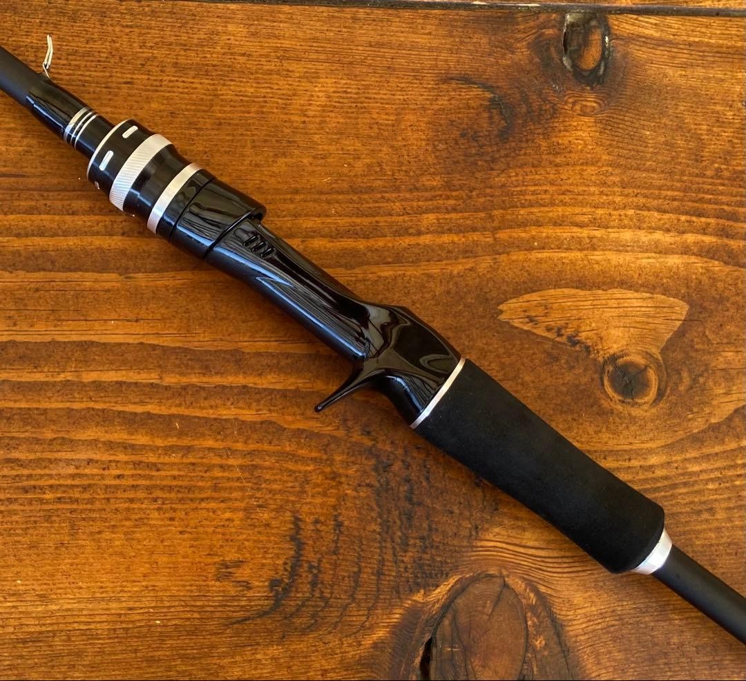 Bass Carbon Rod 6ft 1.8M 2-Piece Versatile Bait Casting Fishing Rod