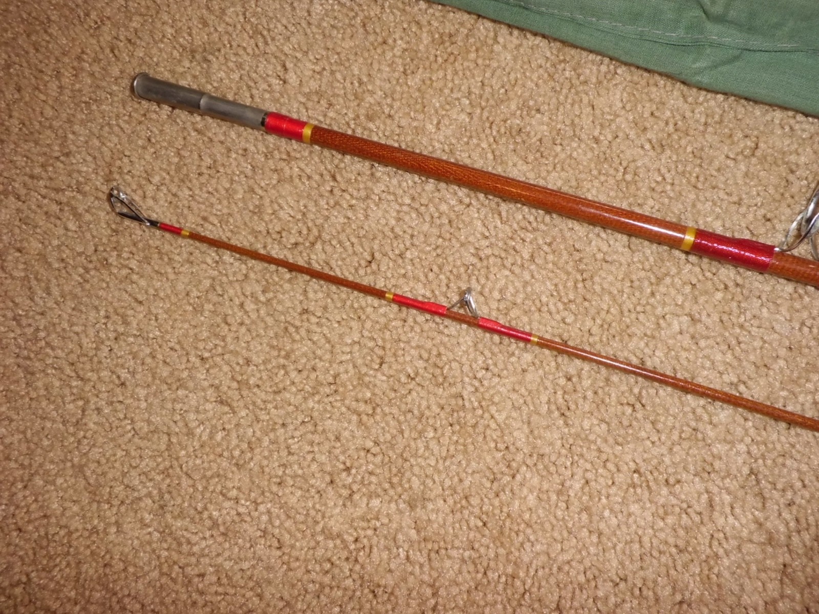 Vintage MONTAGUE Holloglass Spinning 7 Rod made in USA