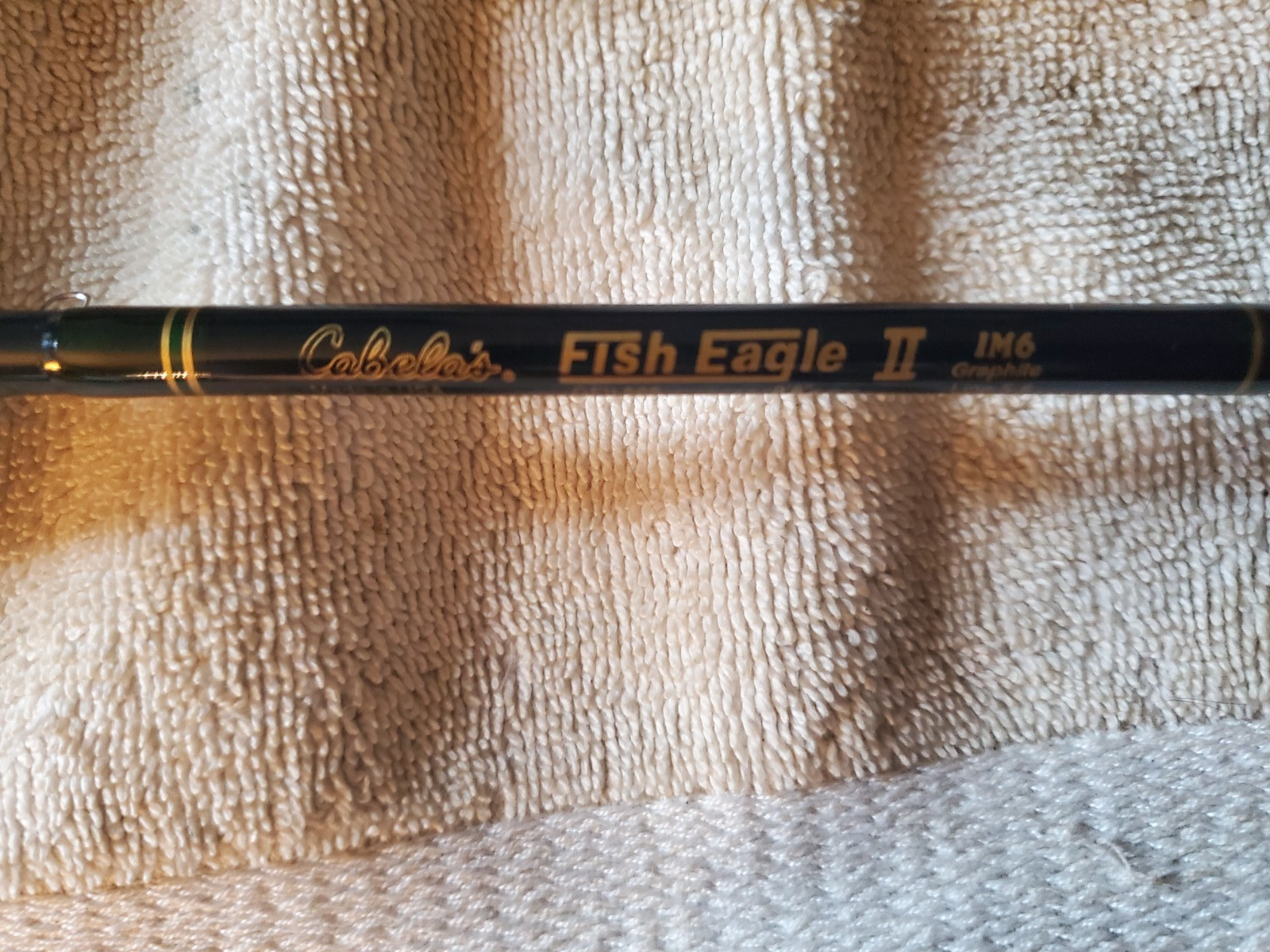 Cabela’s Fish Eagle II IM6 GFII 865 Graphite 8’6″ 2 Piece w Hard Tube/Case