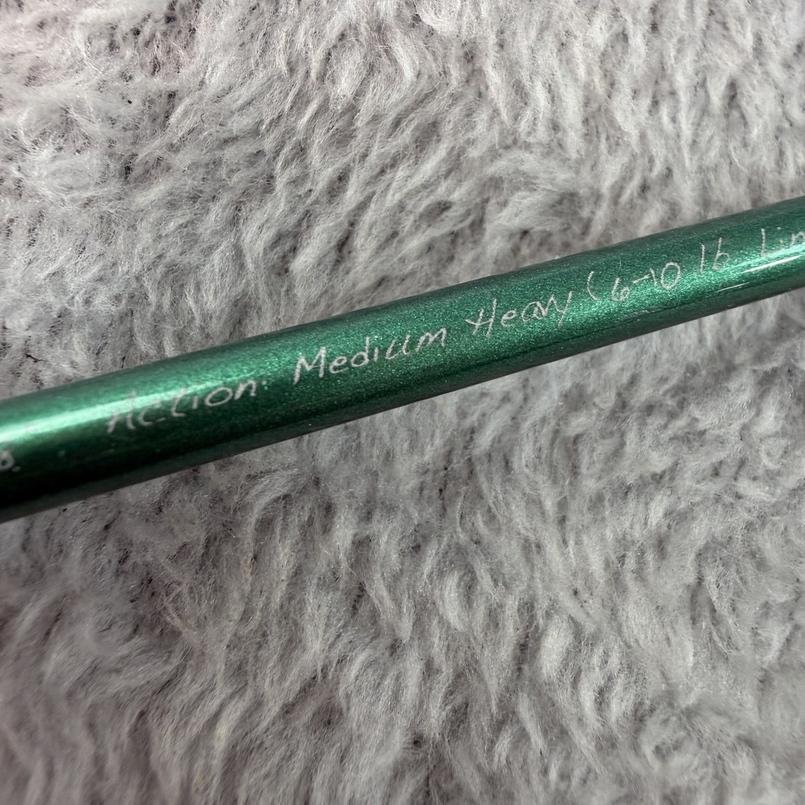 Fenwick Elite Tech Ice spinning rod 28″ Med Heavy Action 6-10 Lb ETICE28MH Y233