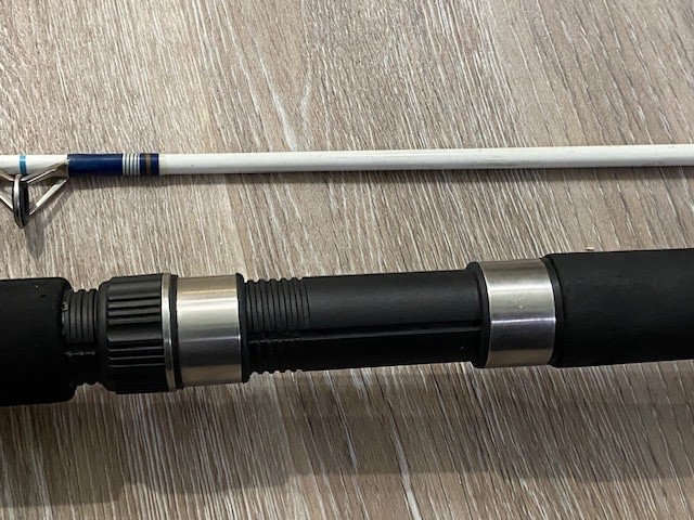 Okuma Tundra TU-902-65 9′ 2 Pc Surf Spinning Rod 20-50 lb Line 3/4-2-1/2 oz. Wt.