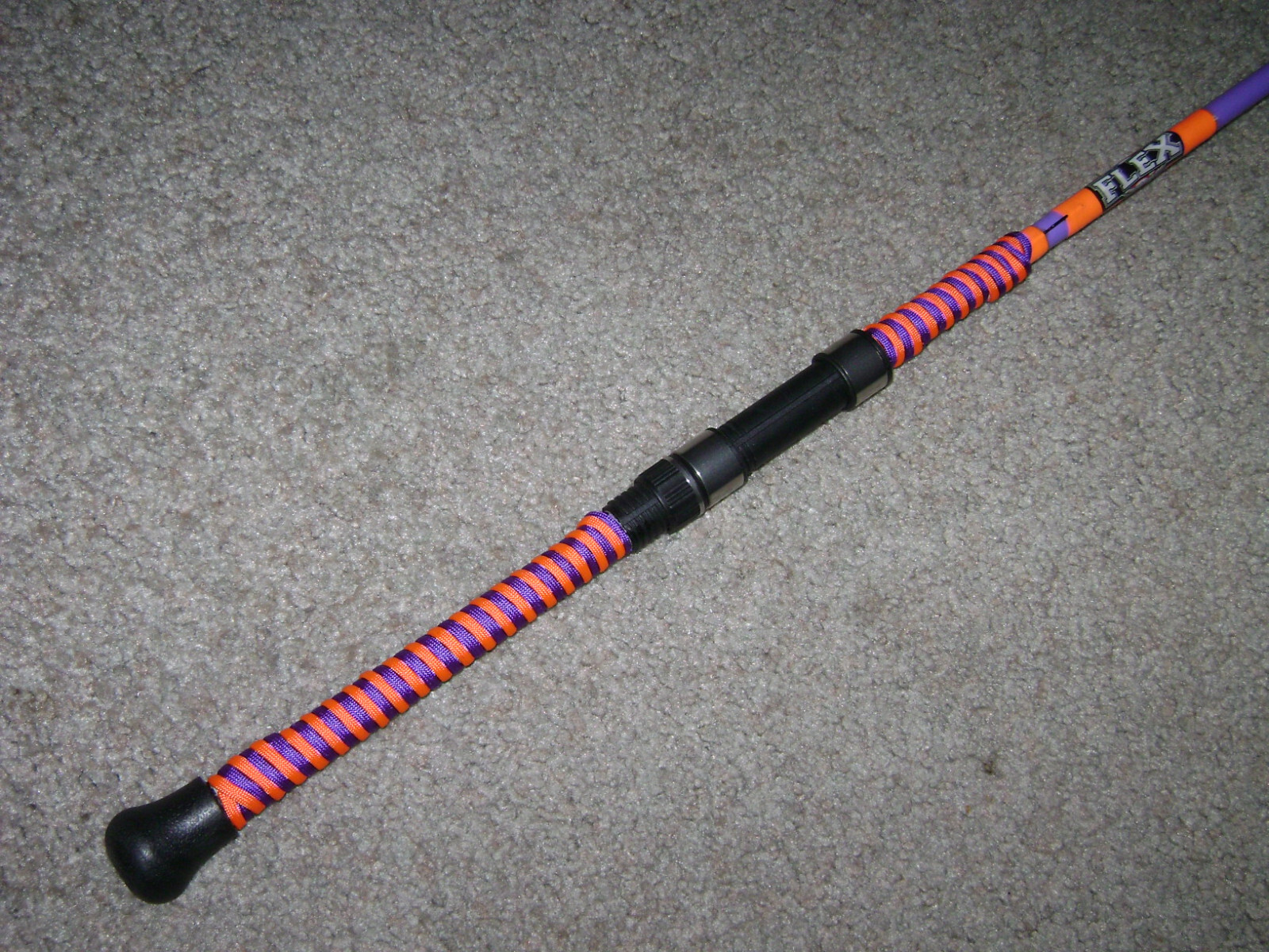 GLOW ROD MEAT HUNTER FLEX 6′ SPINNING -BIG FISH- GLOWS PURPLE UNDER BLACK LIGHT!