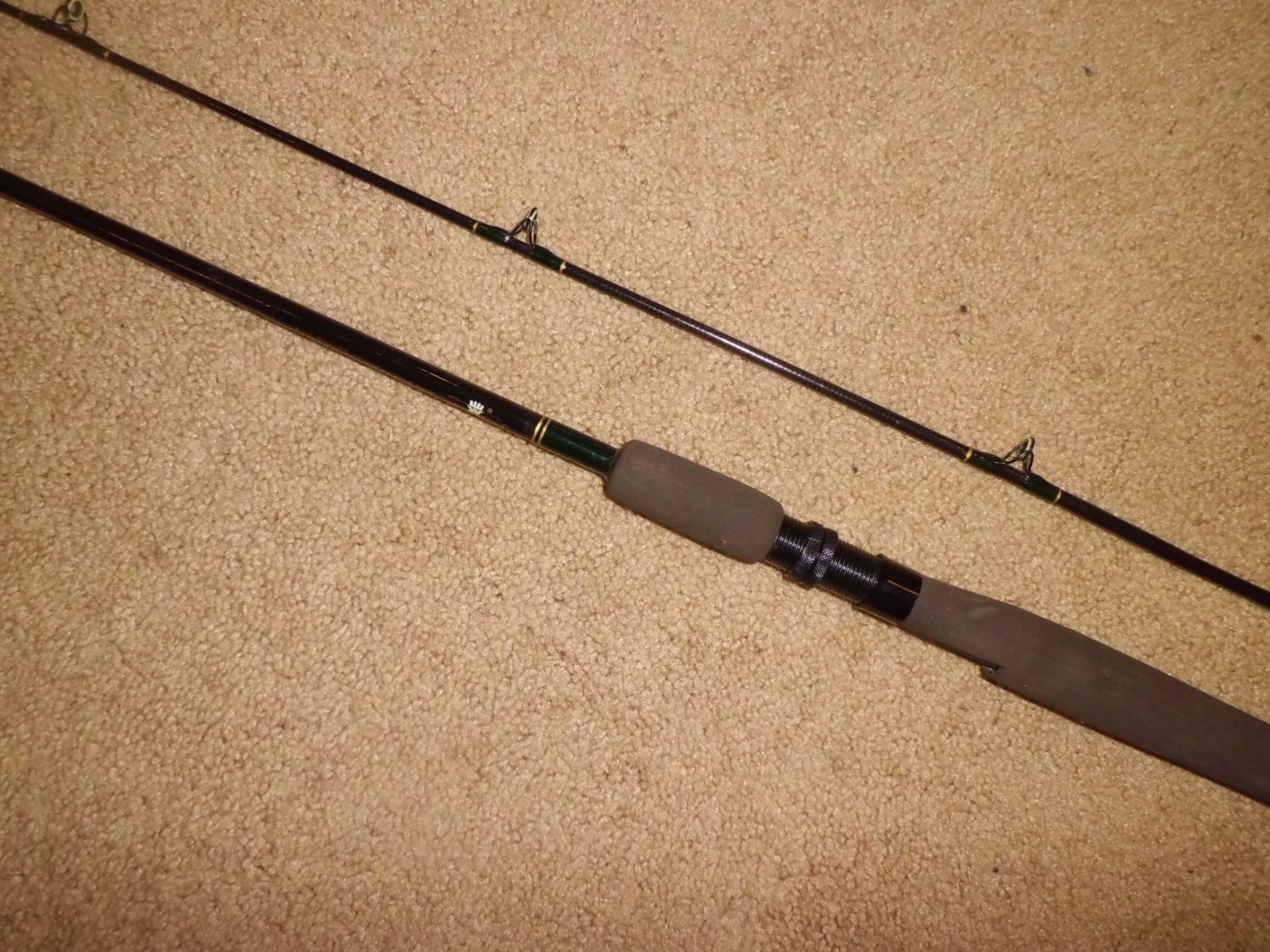 Vintage FENWICK Eagle Graphite E85CM-2 Casting 8’6″ Rod made in USA