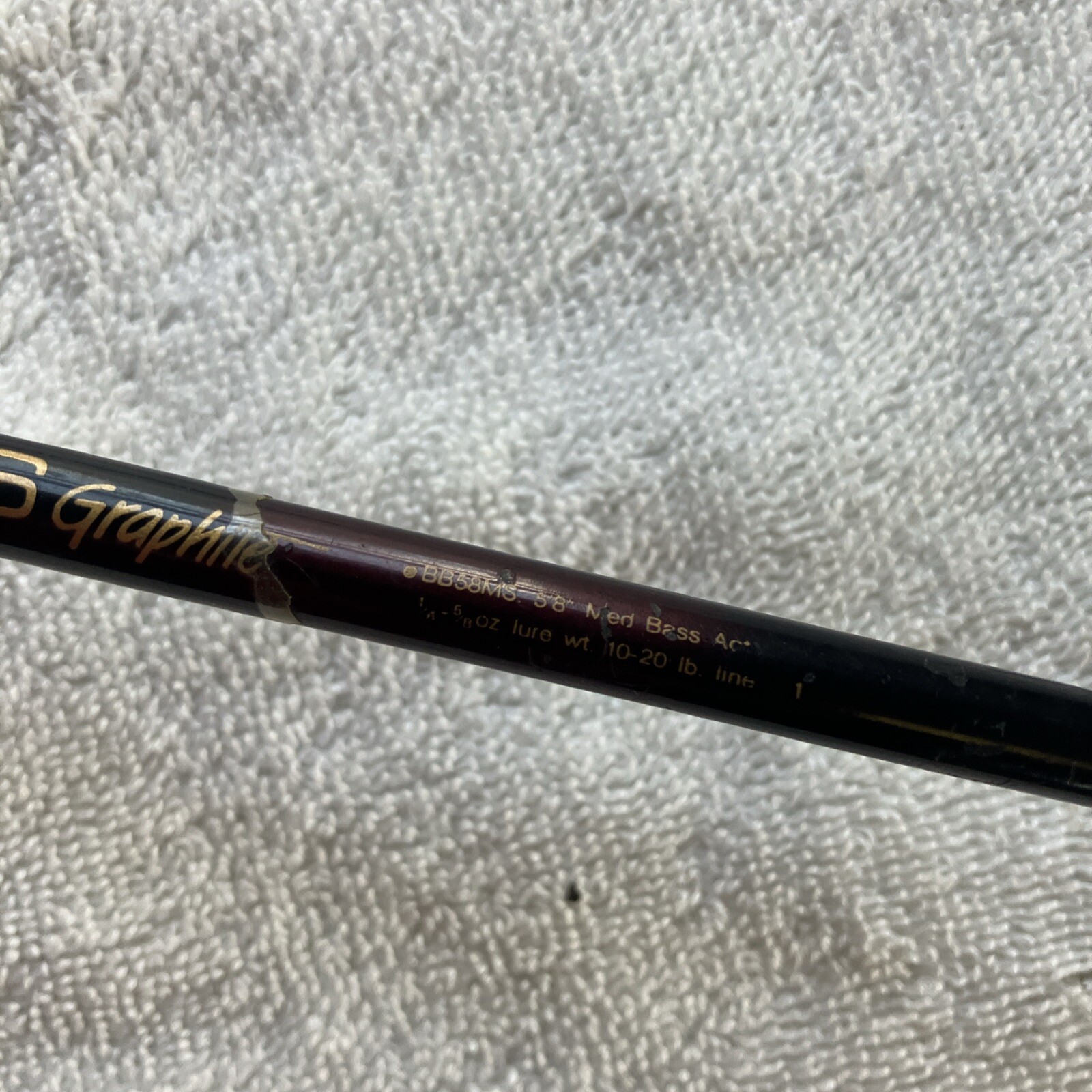 Bass Pro Shops BB58ms 1-Piece IM6 Graphite Medium Bass Action Casting Rod 5’8”