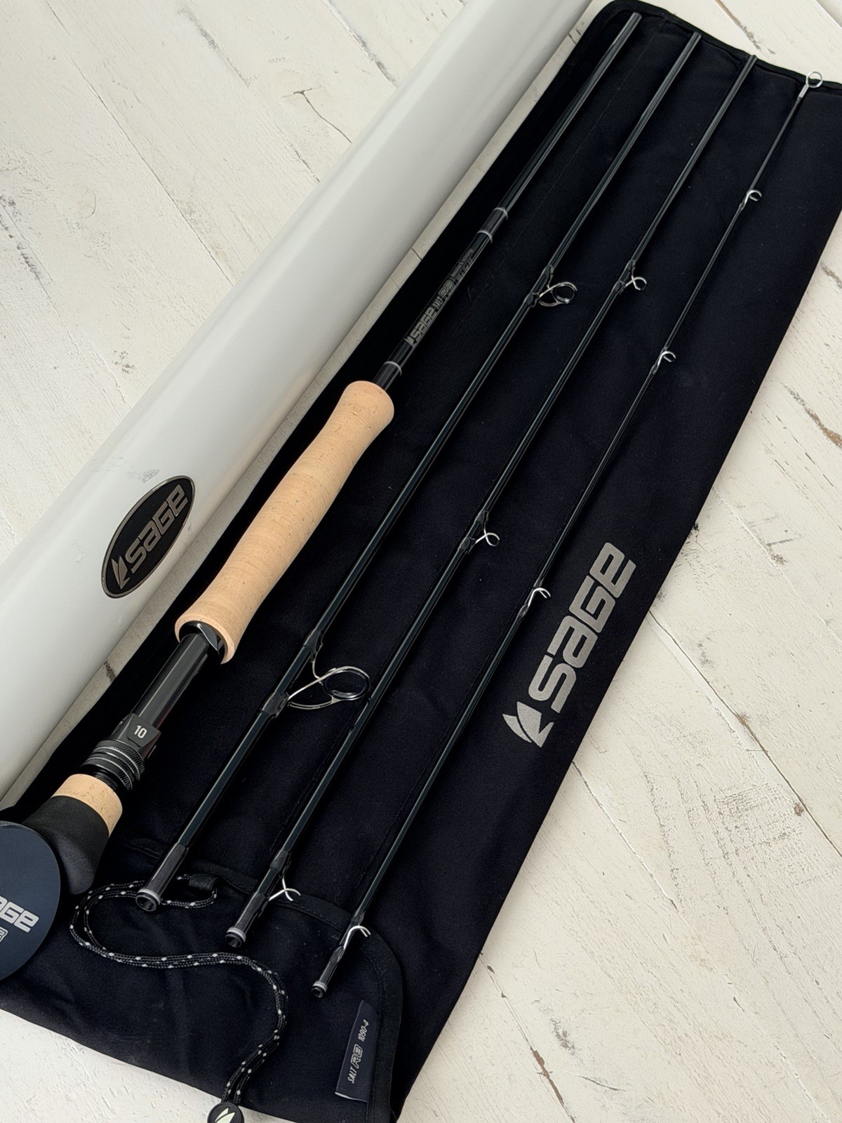 **BEAUTIFUL** 🔥 SAGE R8 SALT 10wt. 9’ft~4Pc FlyRod!! 🔥~LEGENDARY~🔥