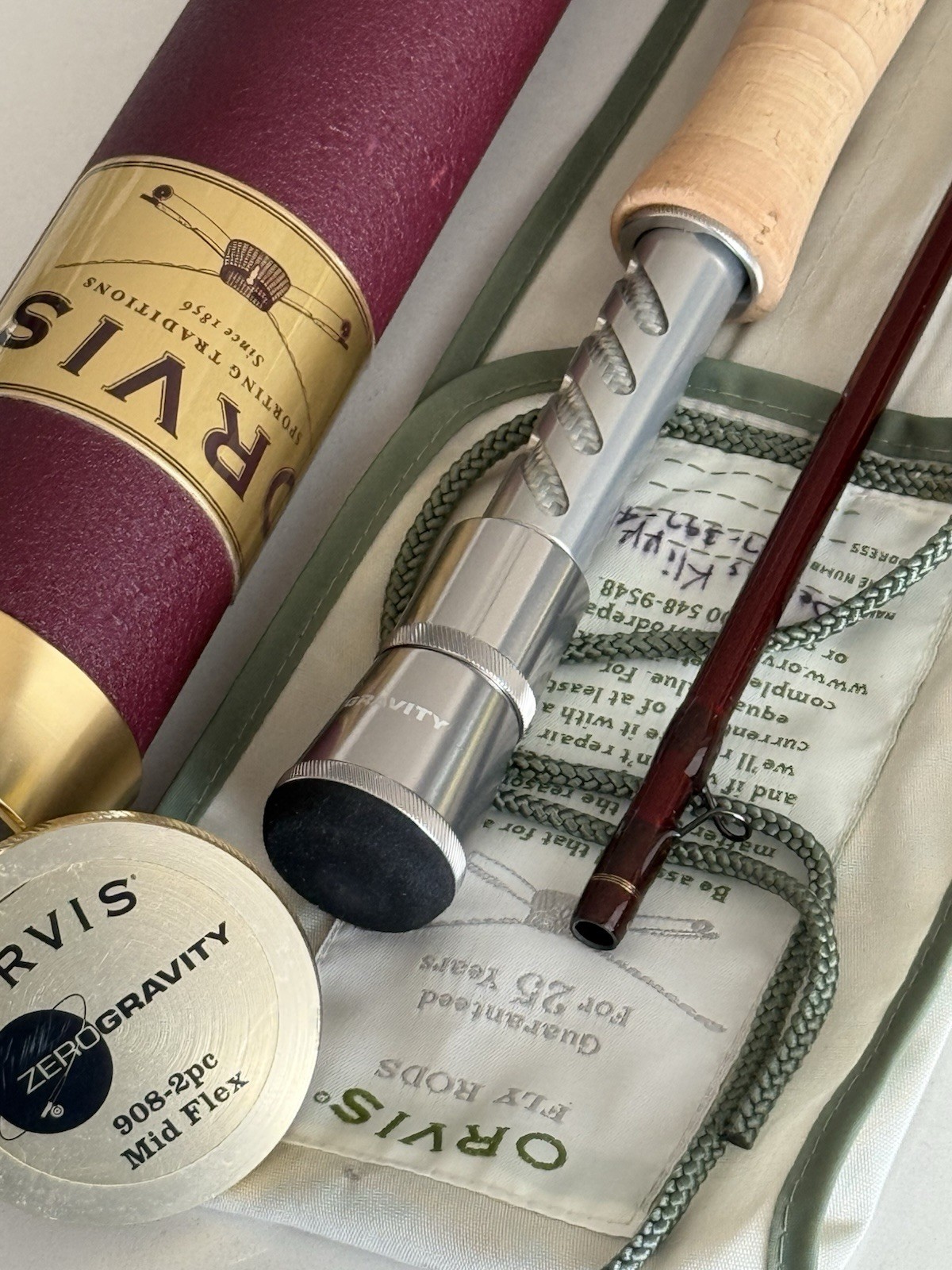 **BEAUTIfUL** 🔥 ORVIS ZERO GRAVITY 8wt 9’ft~2pc Fly Rod!! 🔥~MID FLEX~🔥