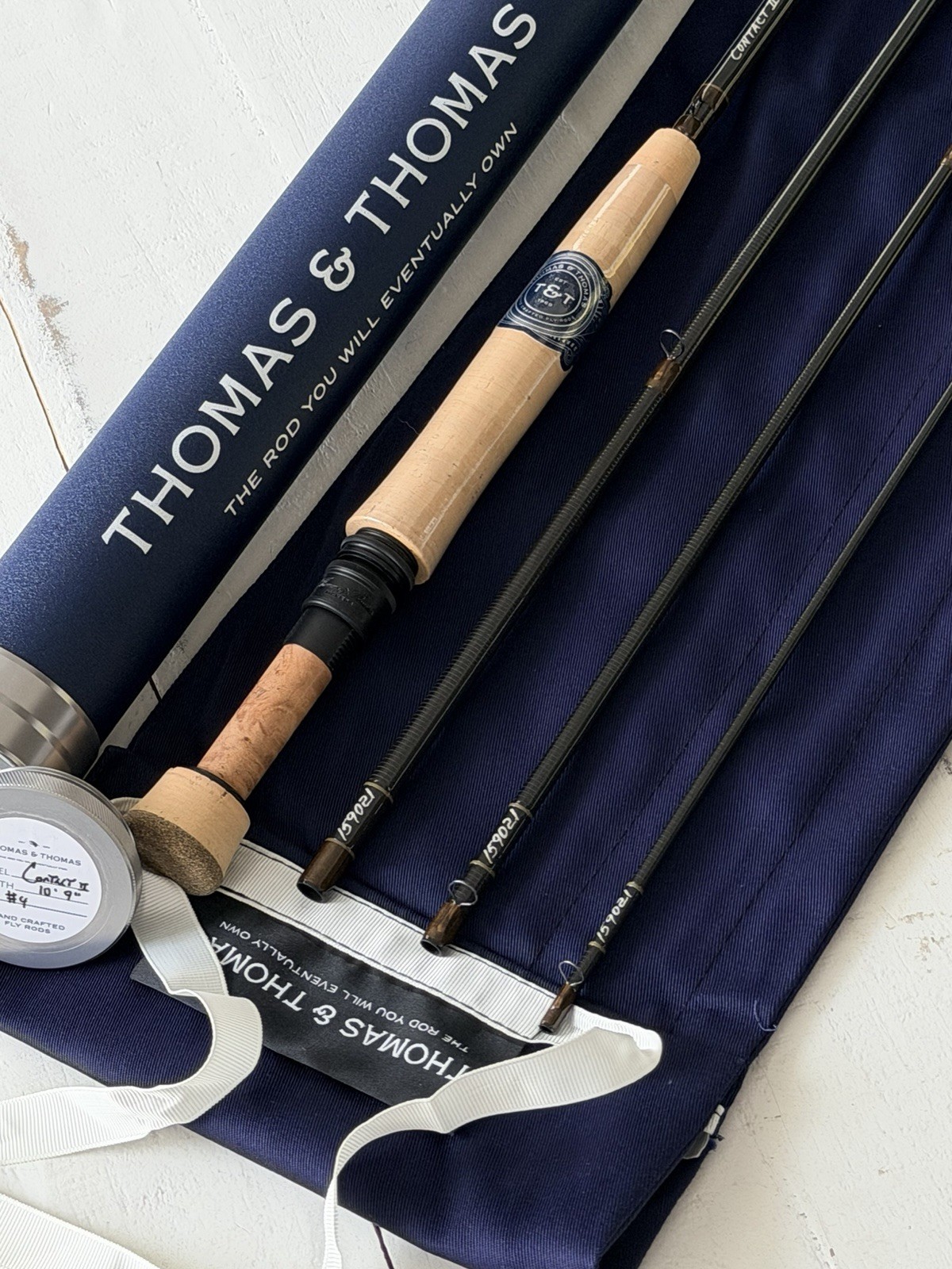 ** BEAUTIFUL**🔥 Thomas & Thomas CONTACT II 4wt 10’9”in~4pc Fly Rod!!🔥~NEW~🔥