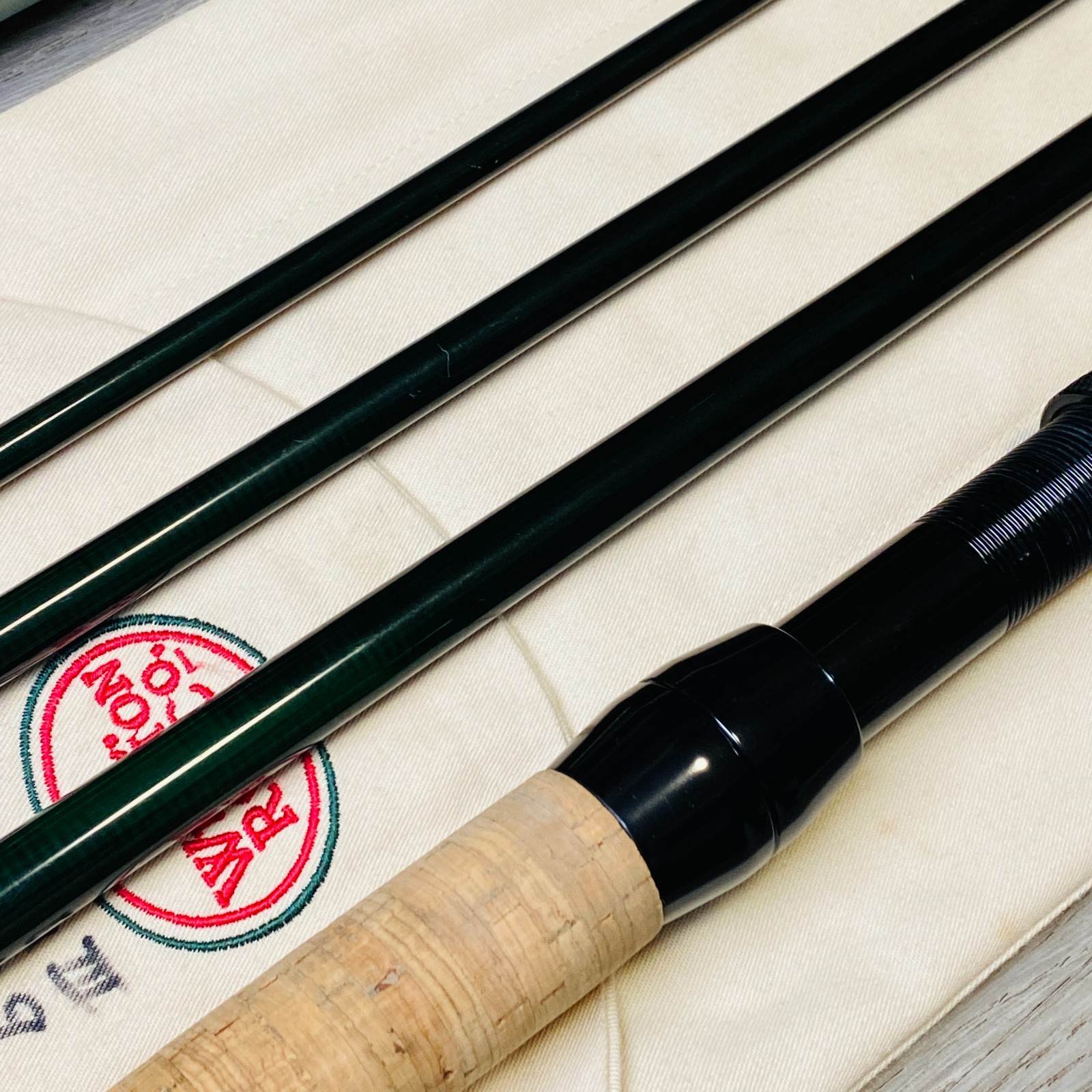 R.L. Winston Boron III TH 15’0″ 4pcs 9wt Fly Rod Fishing w/tube & sock