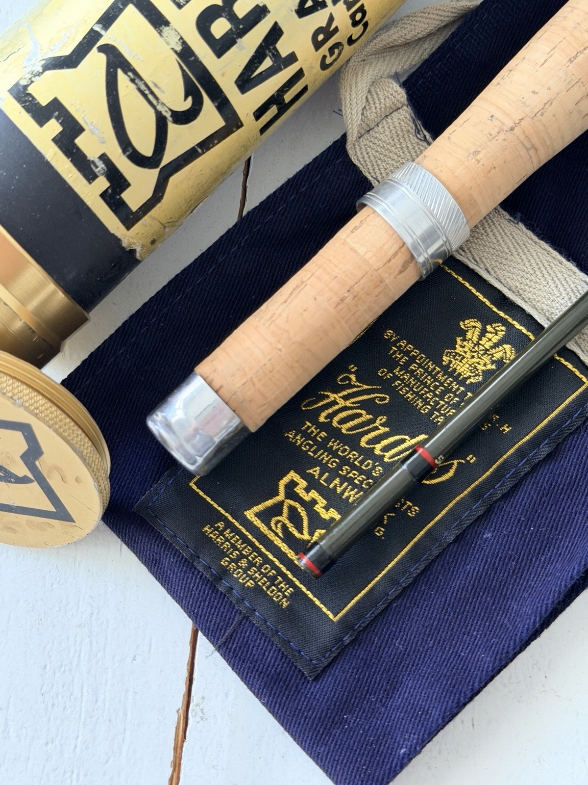 *BEAUTIFUL* *RARE* HOUSE OF HARDY ENGLAND # 5/6 8′ Graphite Carbon Fibre Rod🔥