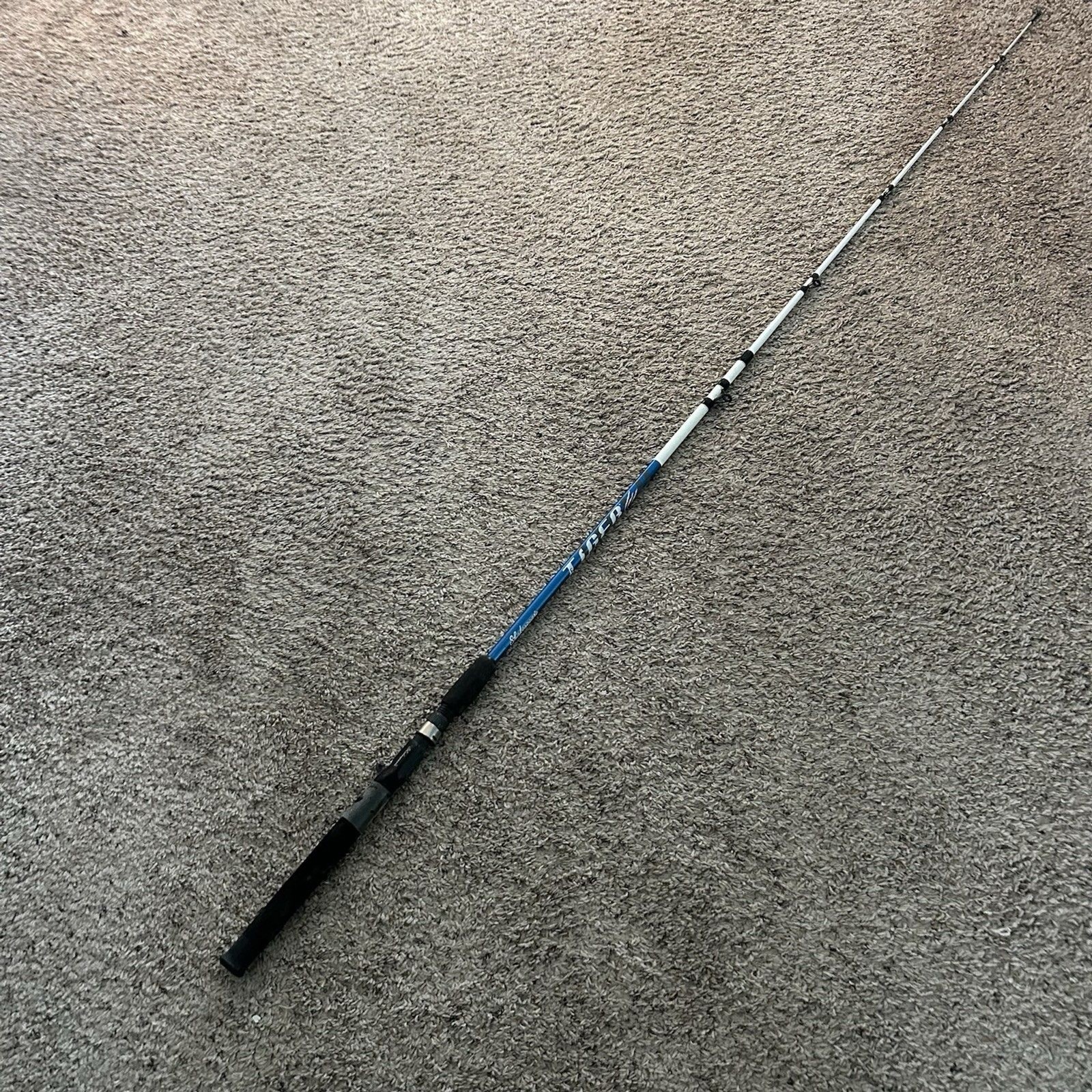 Shakespeare Tiger 6’6” Medium Heavy Spinning Rod 2pc 8-15lb Line Fishing pole