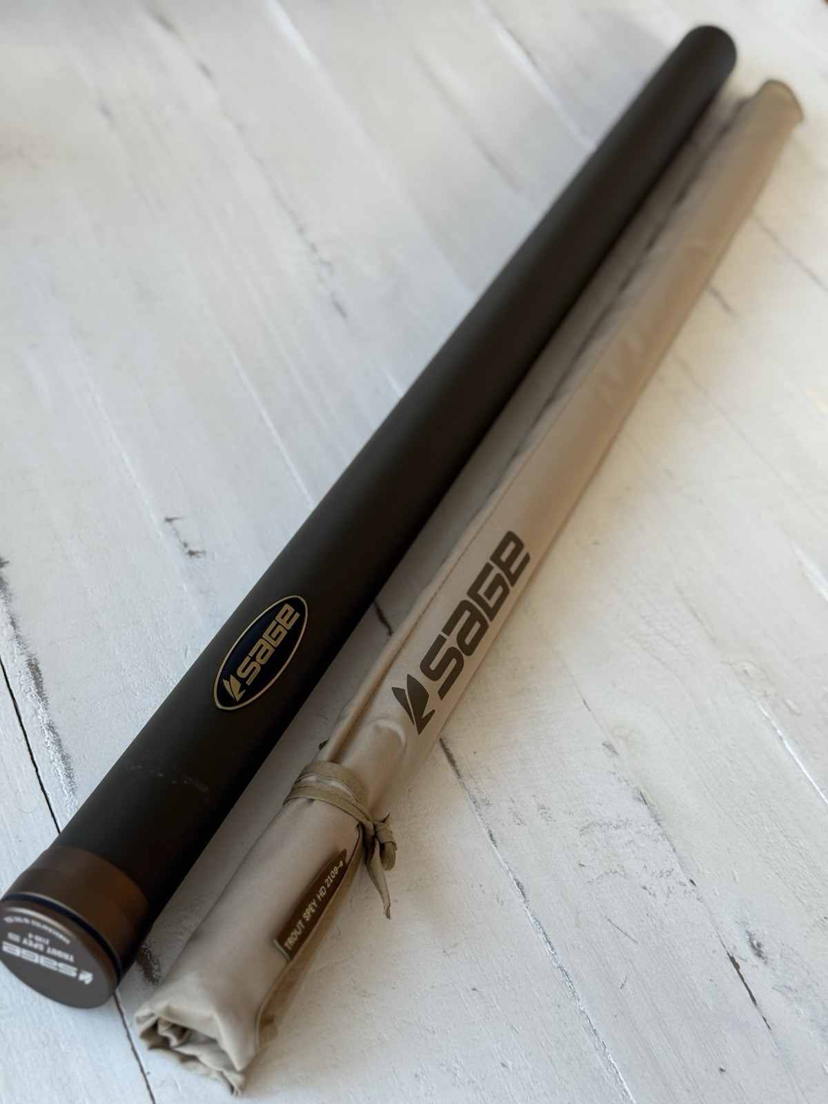 **BEAUTIFUL**~NEW~ SAGE TROUT SPEY HD 2wt 10’9”in FLY Rod!!🔥~LEGENDARY~￼￼