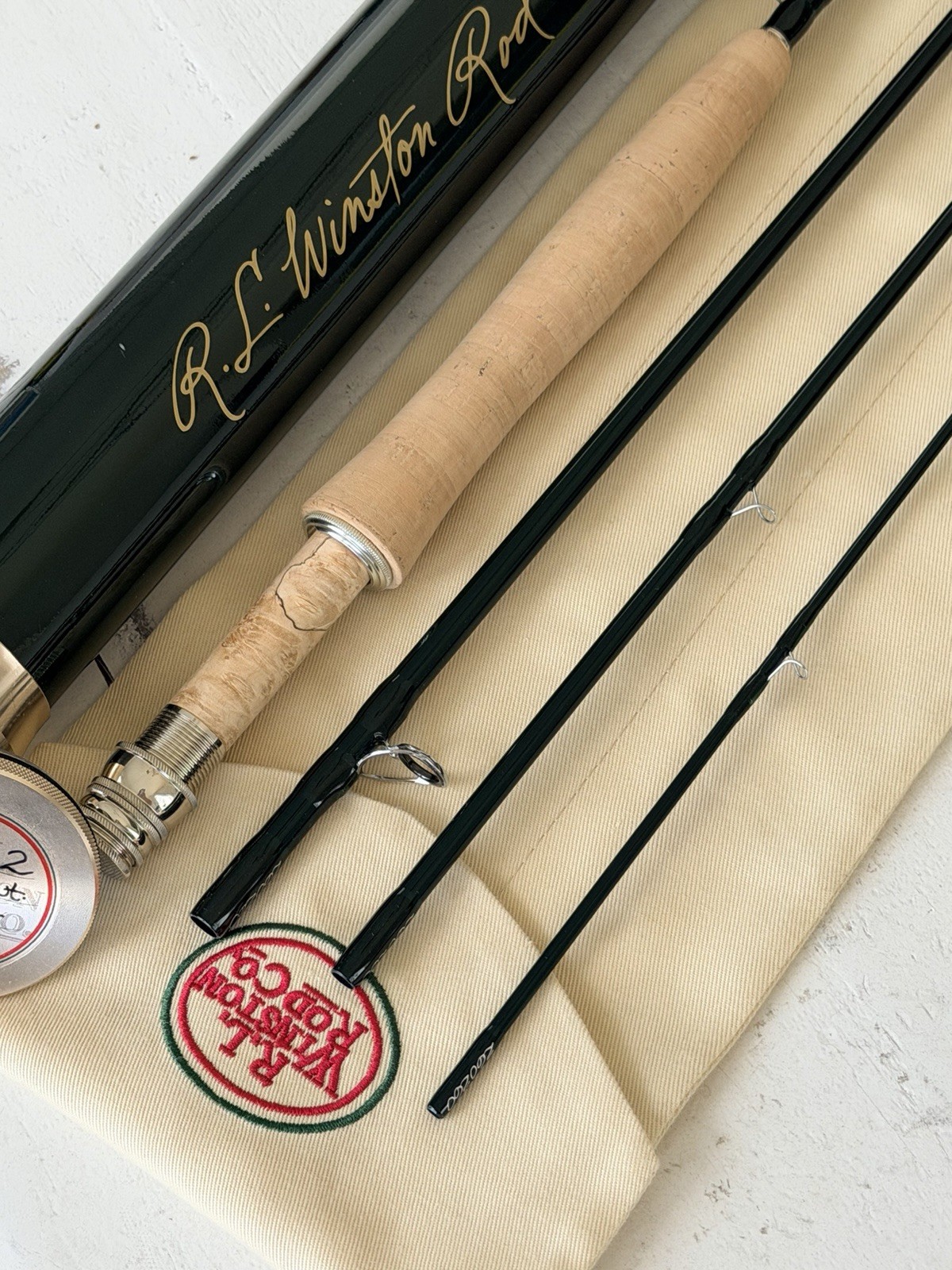 **BEAUTIFUL** 🔥 R L WINSTON PURE 2. 5wt. 9’ft~4pc FlyRod🔥~LEGENDARY~🔥