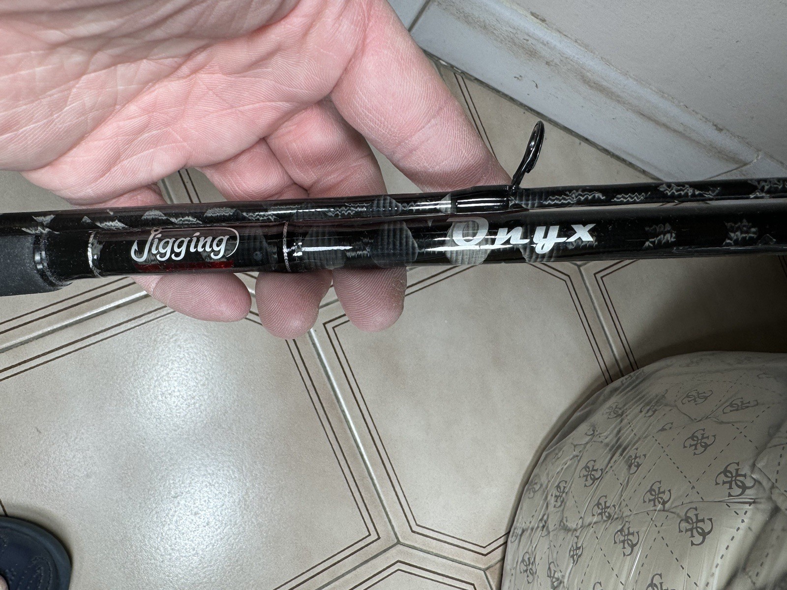 Jigging World Onyx Model 902 9FT Medium Fast Action 3/4-2oz 20-40lb USED